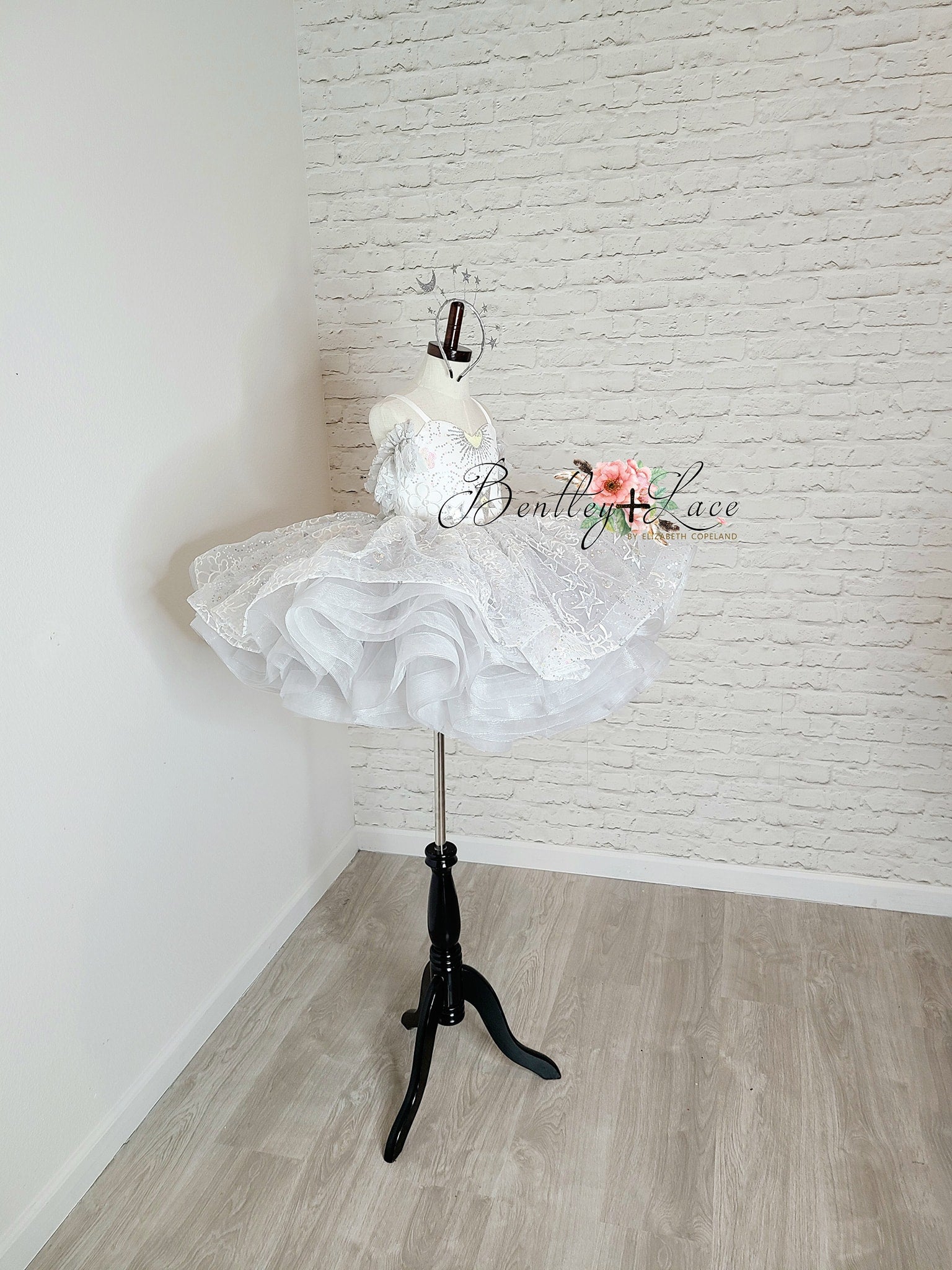 REMNANT TWINKLE TOES - STARS -White/Cream