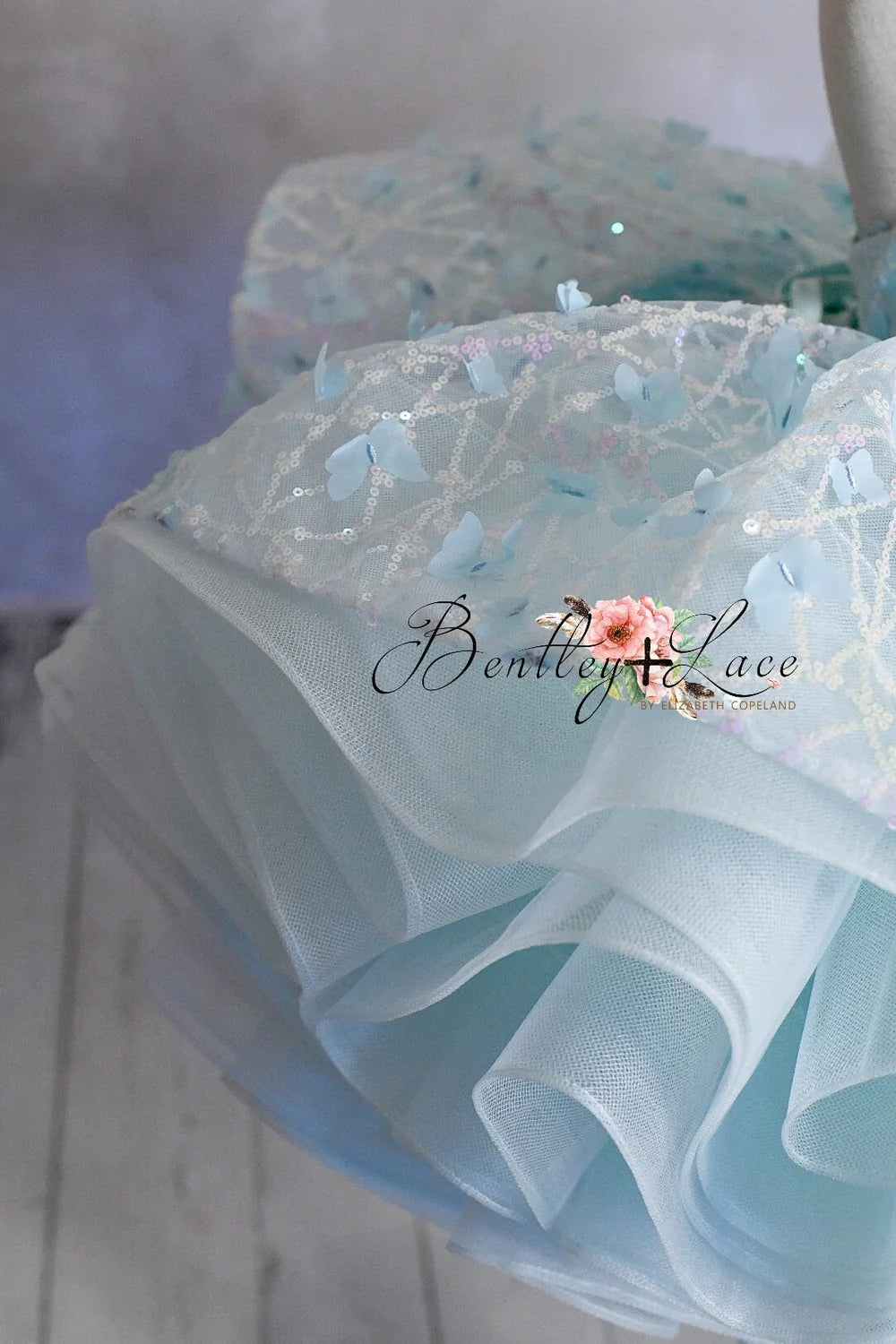 REMNANT  BUTTERFLY FABRIC WILL BE WHITE NOT SEAFOAM-