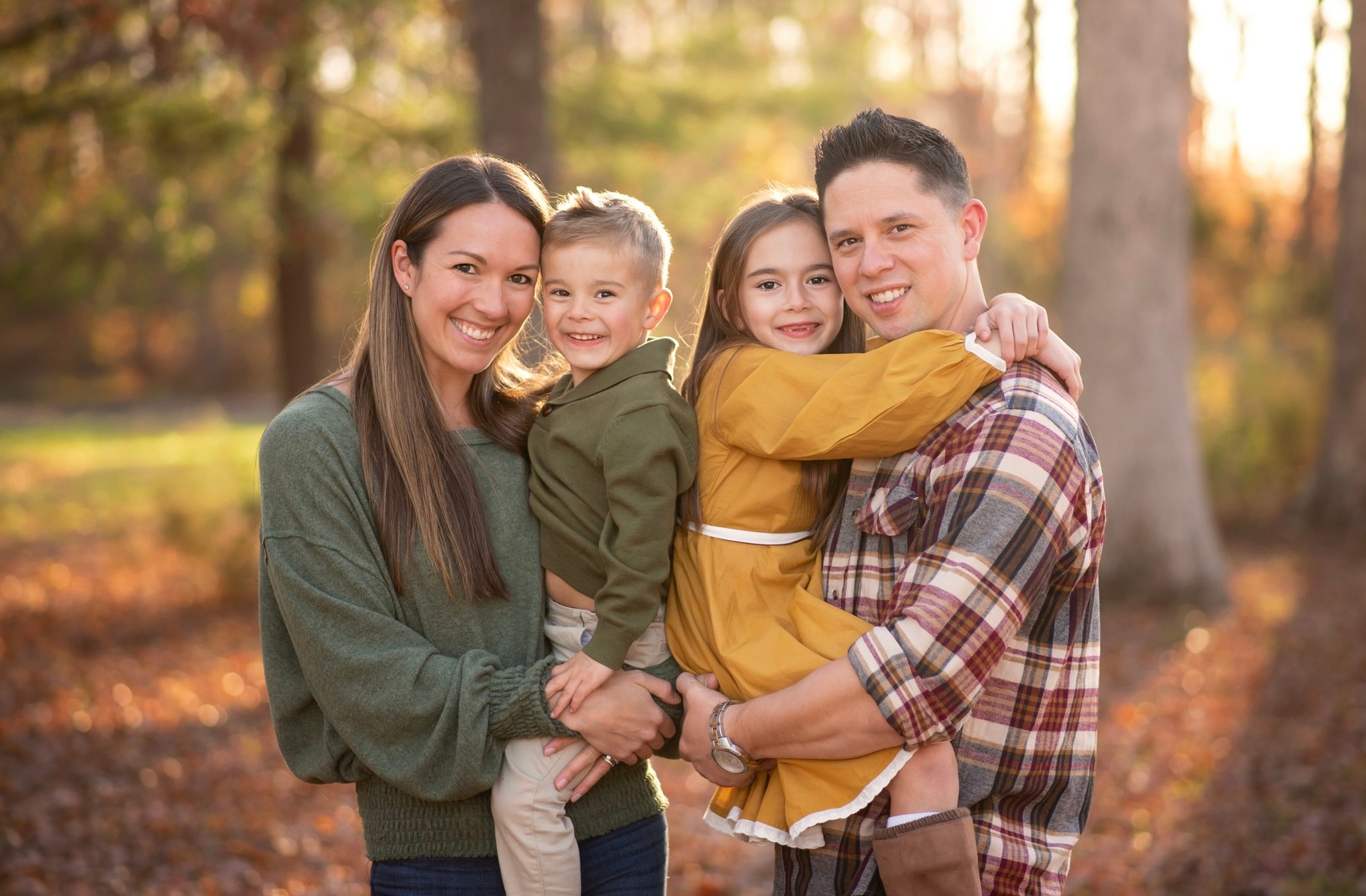 Specializing in fine art imagery, this studio offers a wide wardrobe of exclusive couture gowns and dresses, providing clients with a memorable and personalized photography experience.