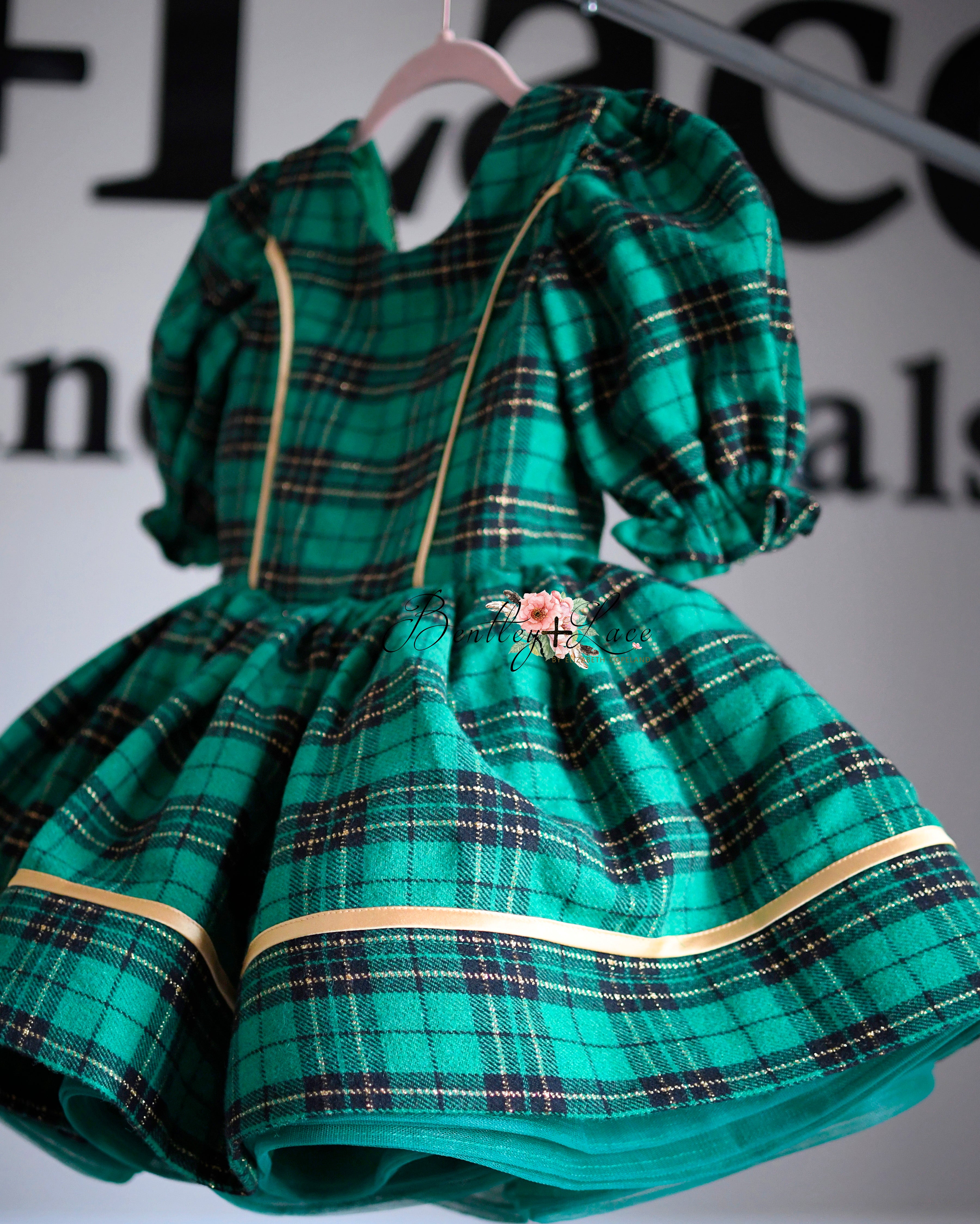 "Buddy Elf" - vintage inspired-green petal length ( 5 Year - Petite 7 Year)