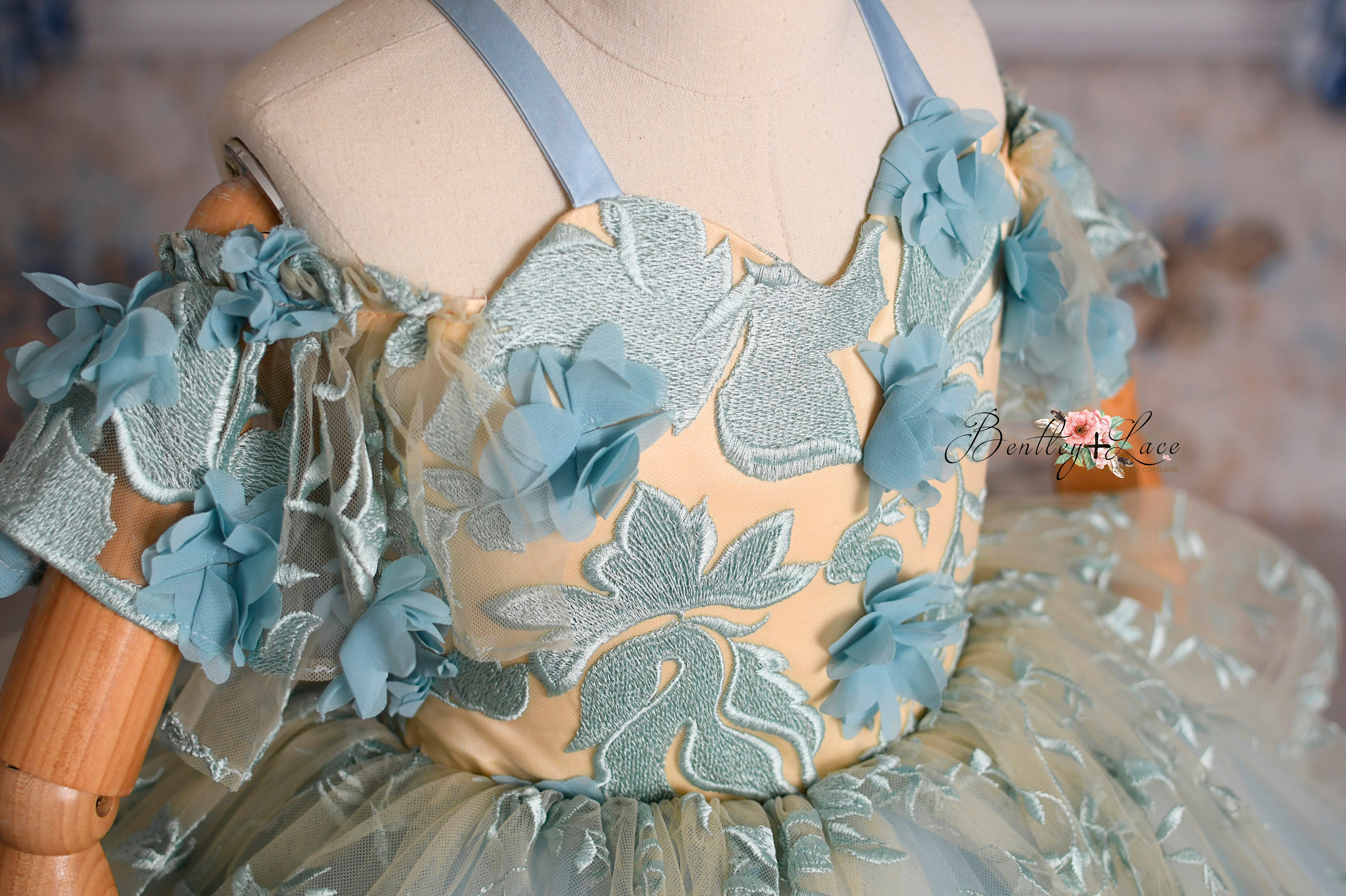 "Trésor Caché" - Floor Length Gown - (5-7 year)
