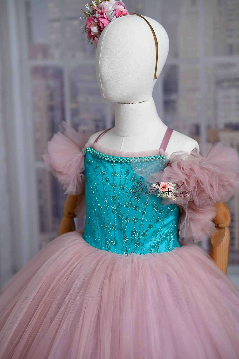 REMNANT TIFFANY BLUE AQUA GLITTER