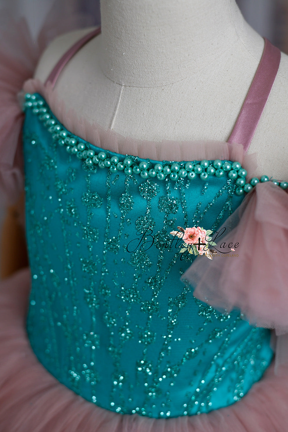 REMNANT TIFFANY BLUE AQUA GLITTER