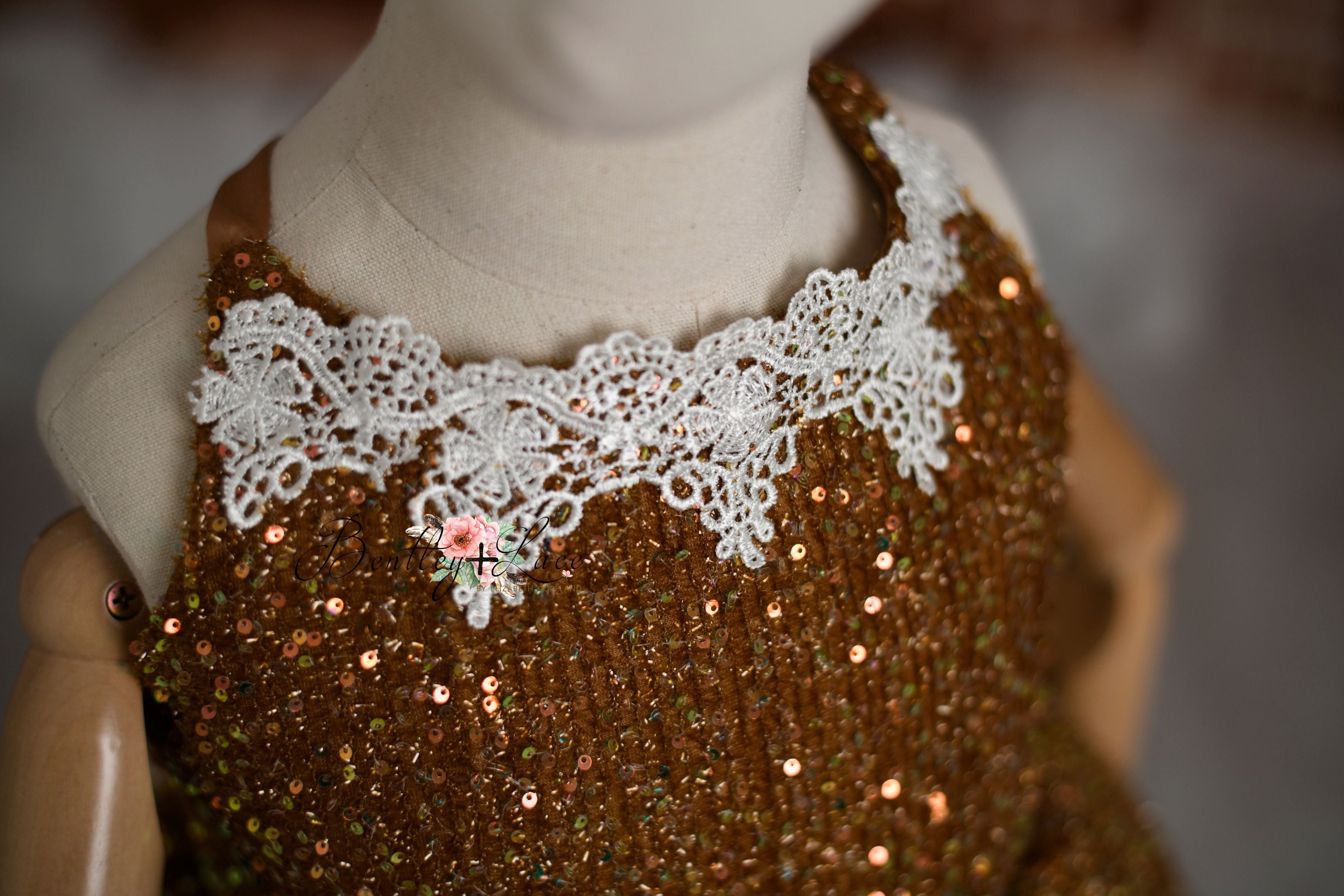"Ging" - vintage floor length + CAPE ( 4 Year - Petite 5 Year)