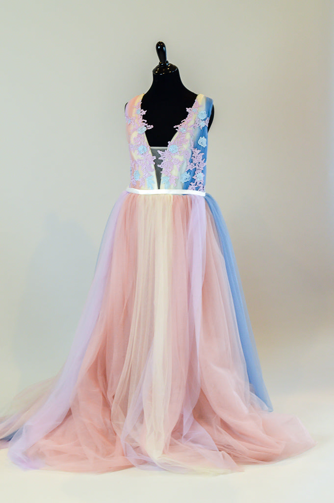 UPGRADE TO A DILLON GOWN