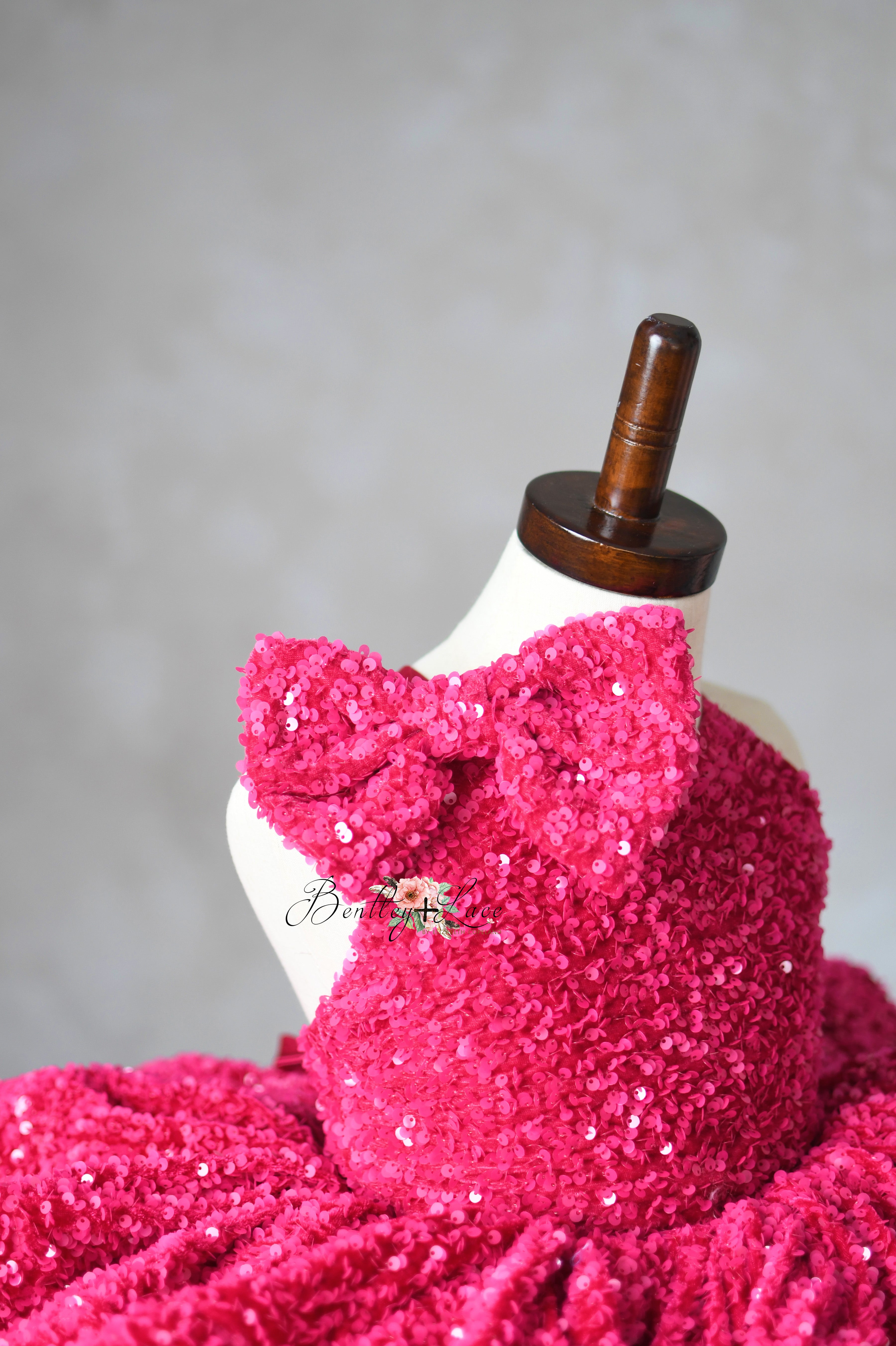 Retro "Velvet Glam" Birthday Dress – Sequin Velvet Gown for Photography & Special Events