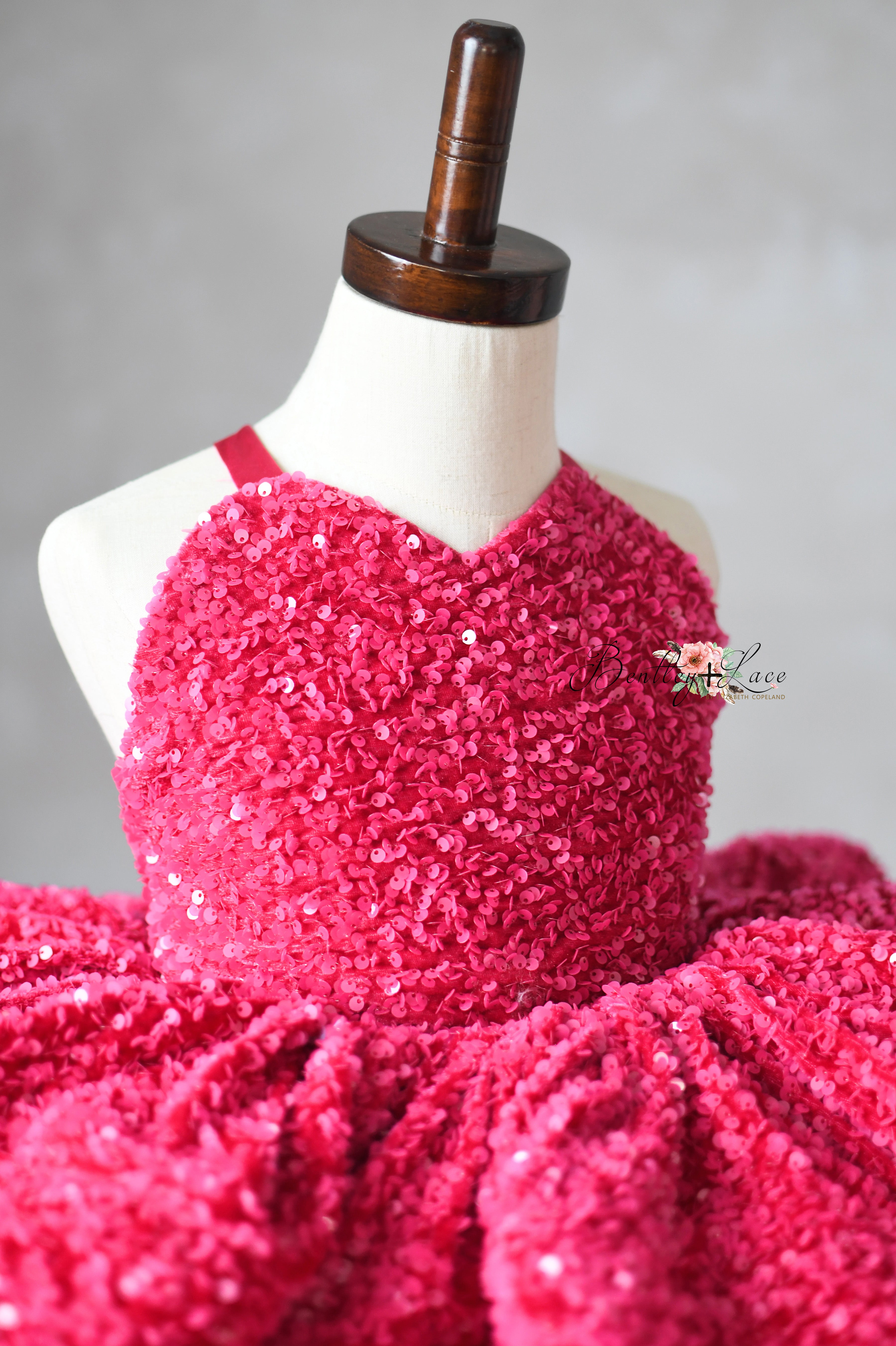 Retro "Velvet Glam" Birthday Dress – Sequin Velvet Gown for Photography & Special Events