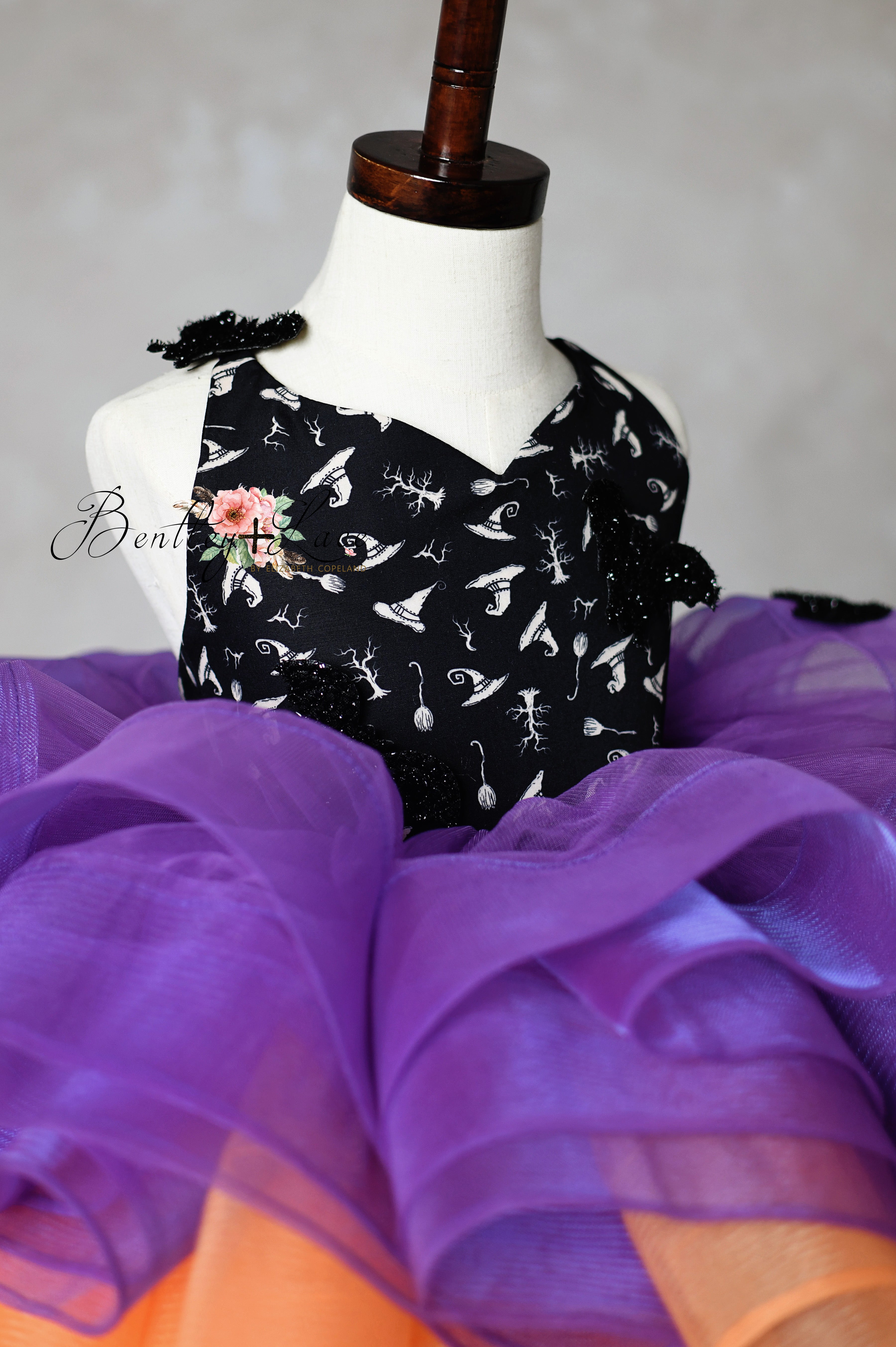 Pumpkin Moonlight Short Petal Dress , Cape, + Bow– Halloween Couture for Girls (4–5 Years)