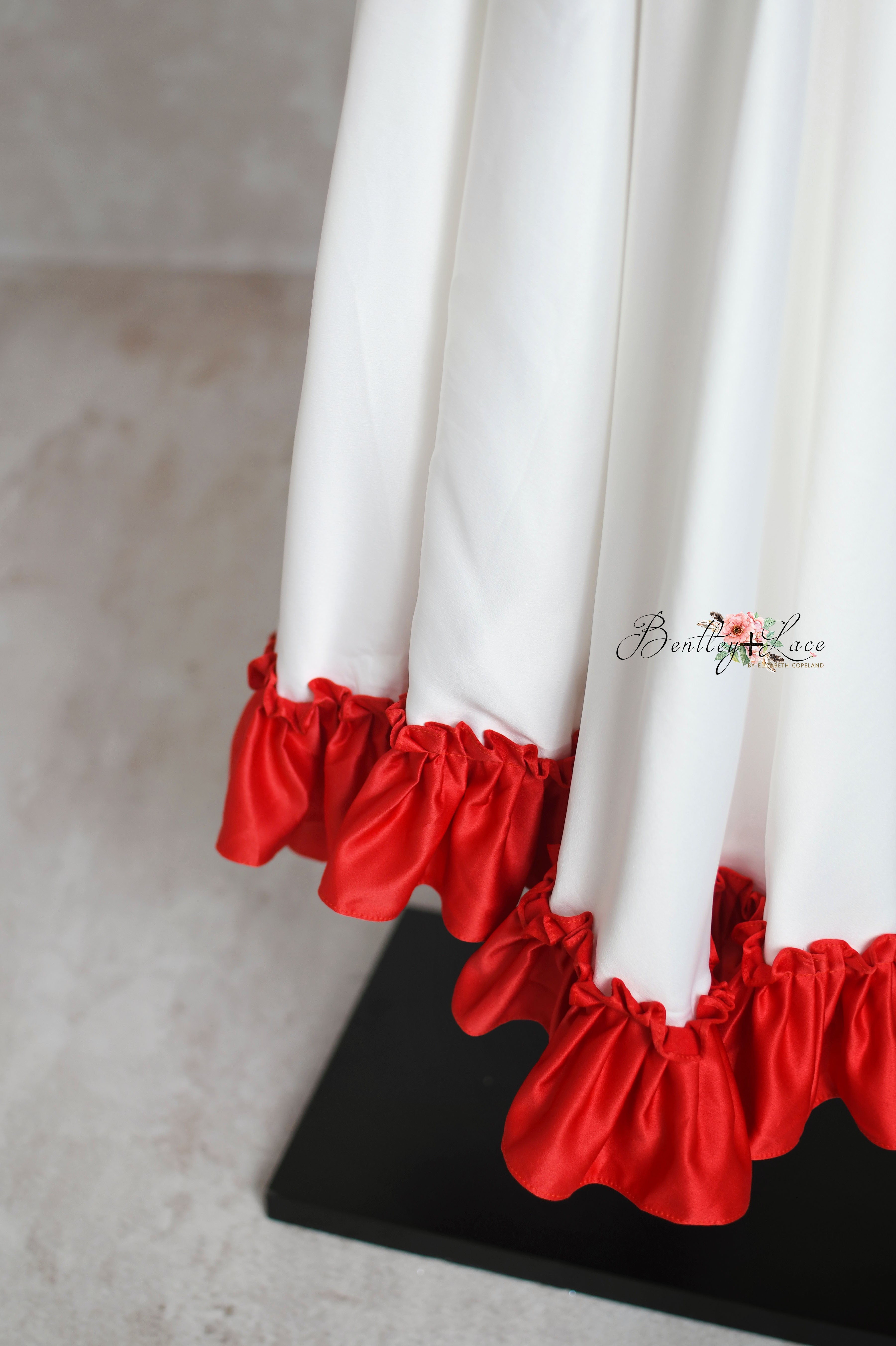 Vintage-inspired Christmas nightgown for children