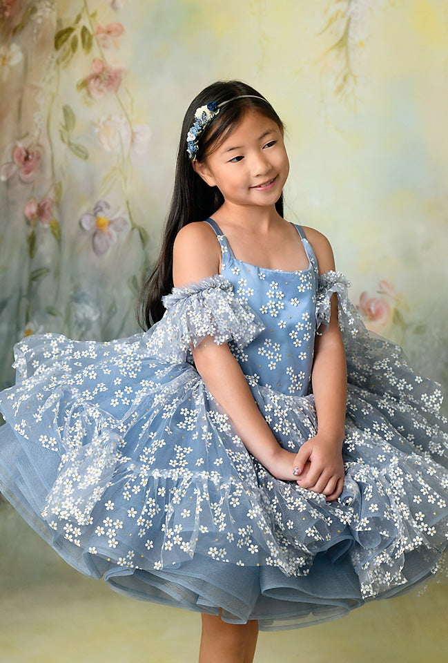 Short petal dress, short rental gowns, daisy inspired dresses, dream dress sessions, girls rental gowns- Girls dresses for photography sessions.