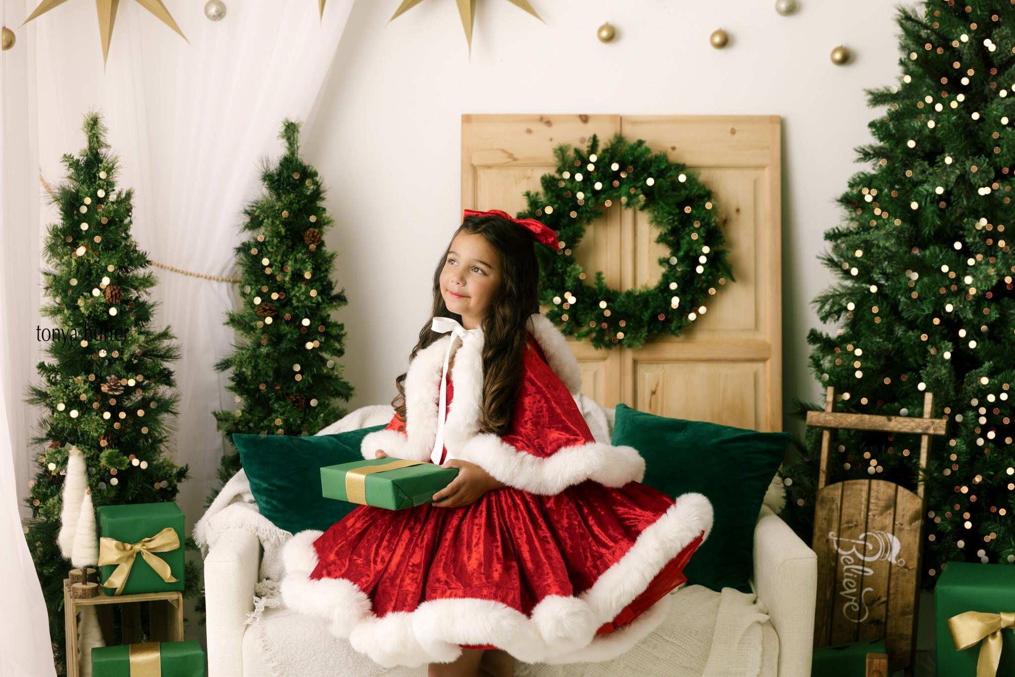 Mrs. Claus & Co. – Deluxe Holiday Dress Set (5–7 Years) | Includes Dress, Detachable Bow, Bodice & Cape