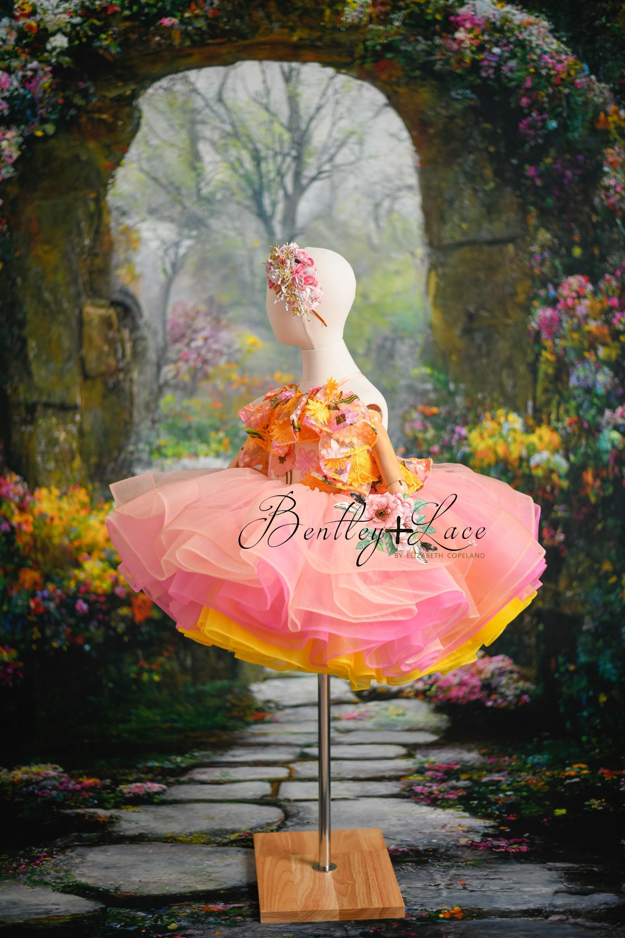 "Wisteria" petal Length Dress ( 4 Year - 6 Year)