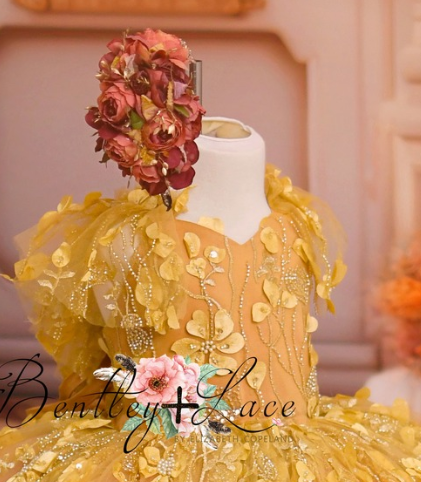 REMNANT gold 3D floral