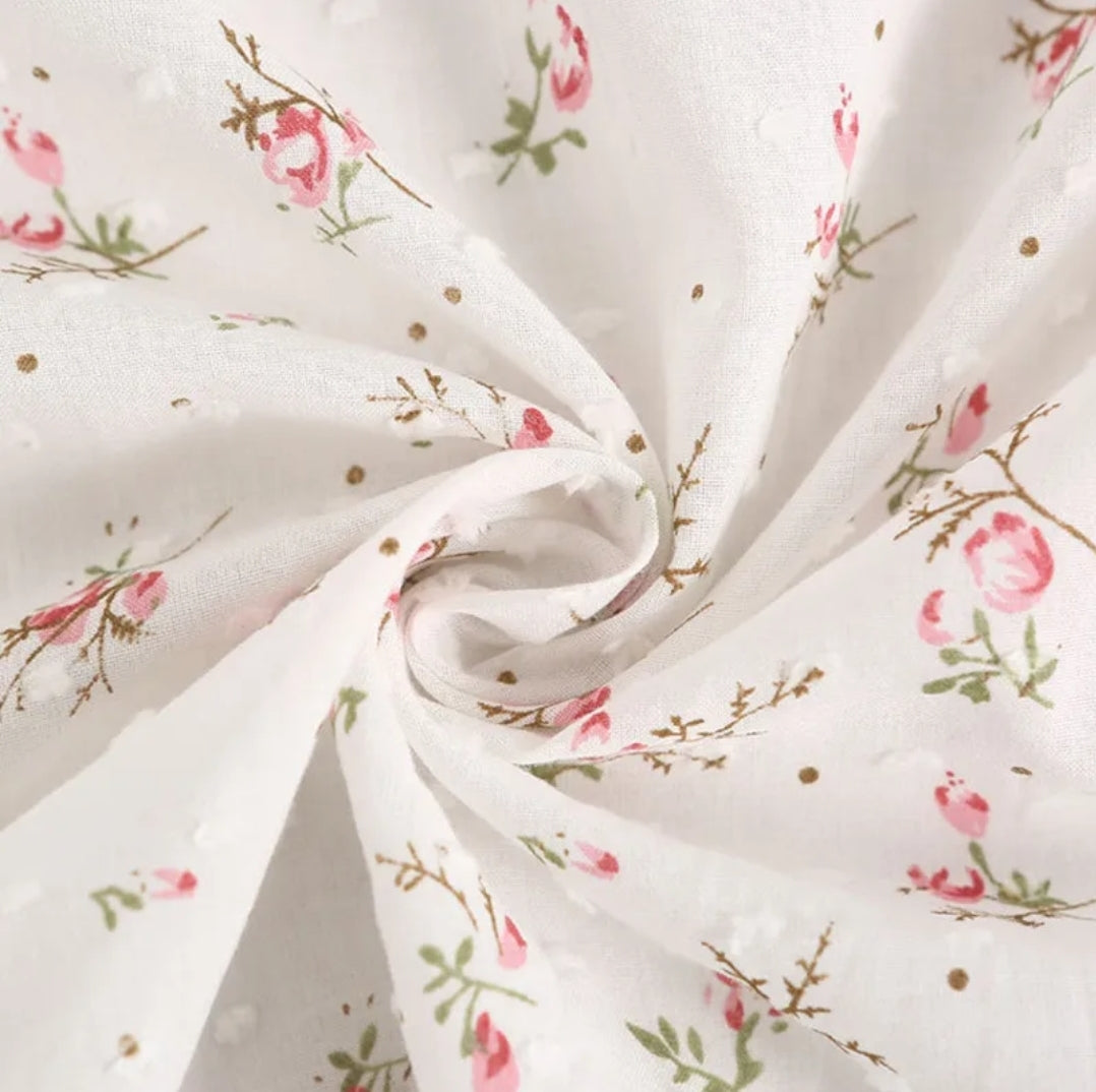 REMNANT Vintage flowers white