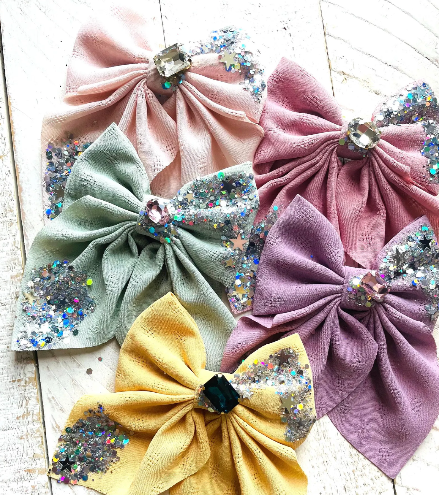 Children's bows for special occasions and photography sessions