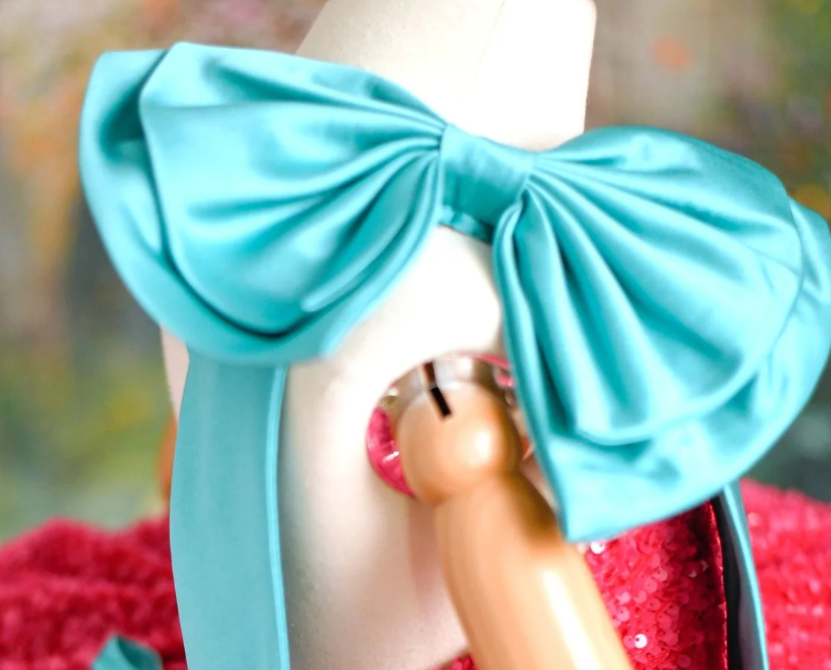 Satin Detachable Snap Shoulder Bows