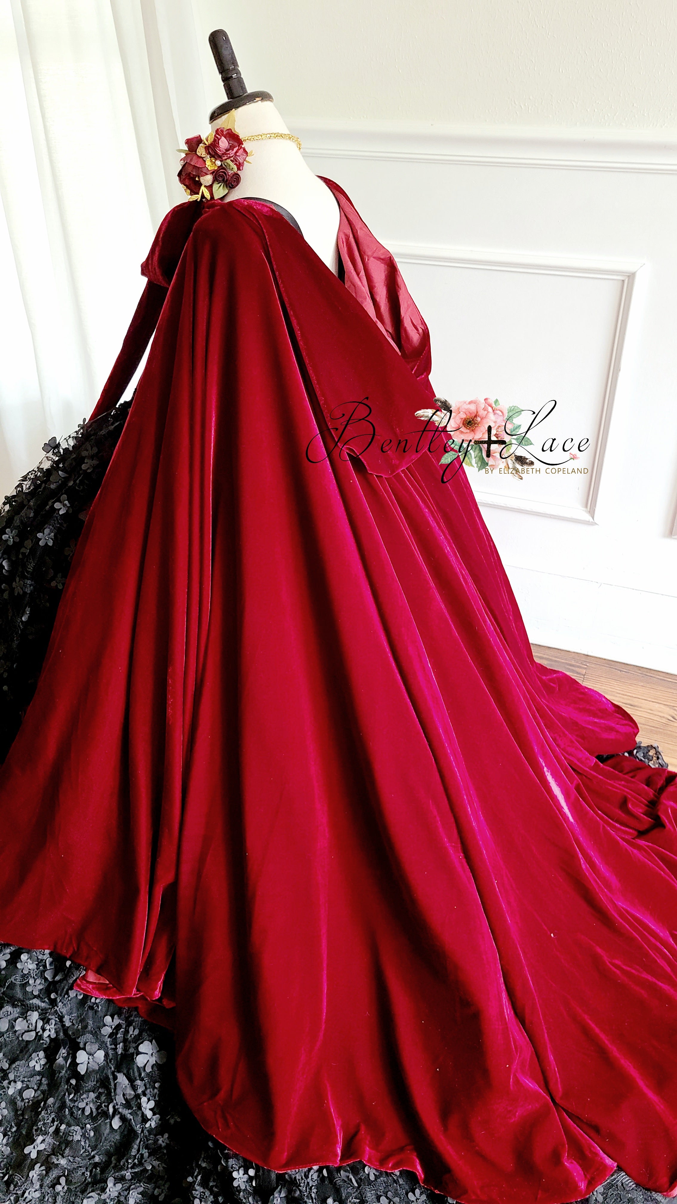 Josephine Velvet Hooded Cape- Scarlett
