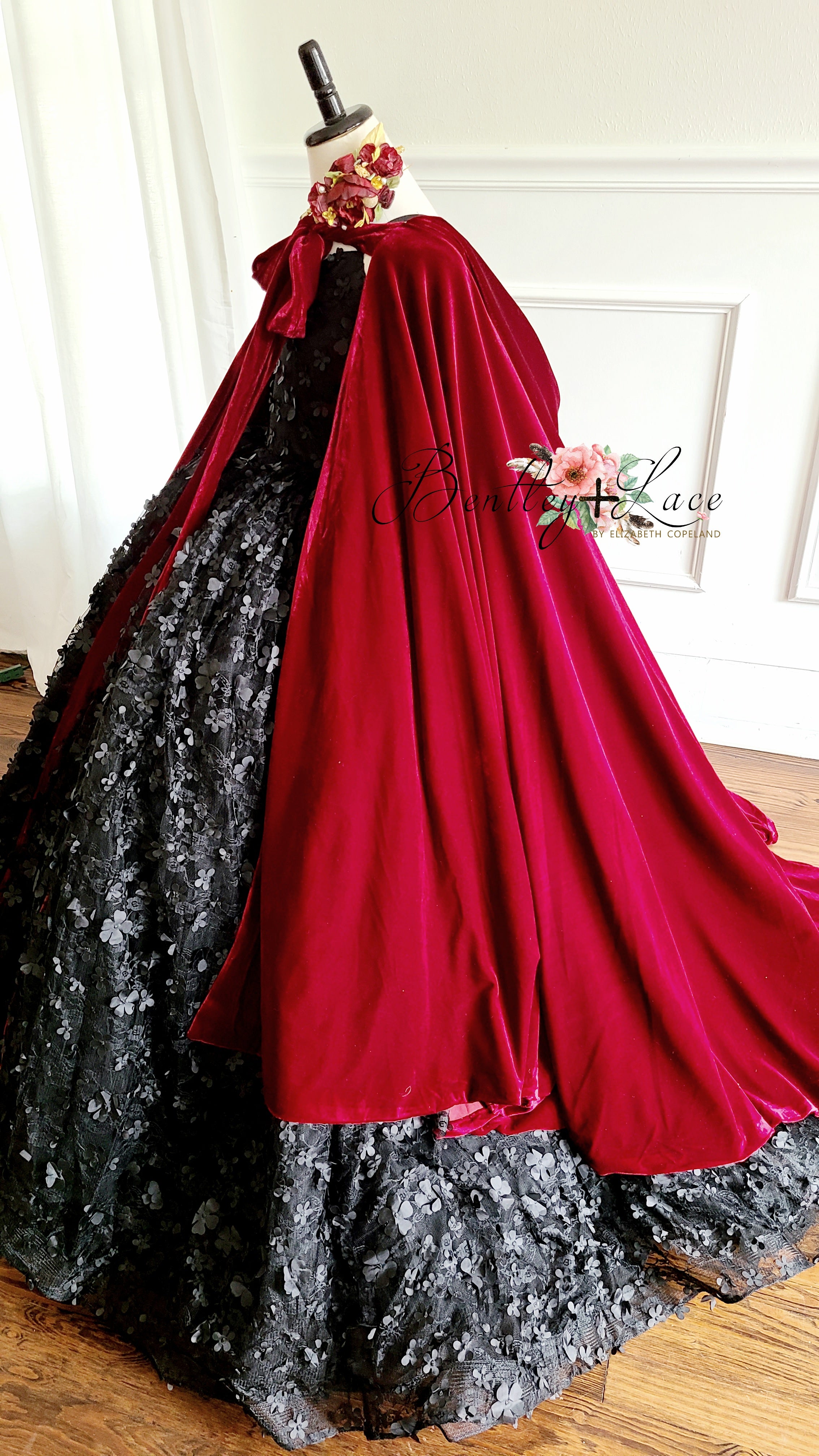 Josephine Velvet Hooded Cape- Scarlett