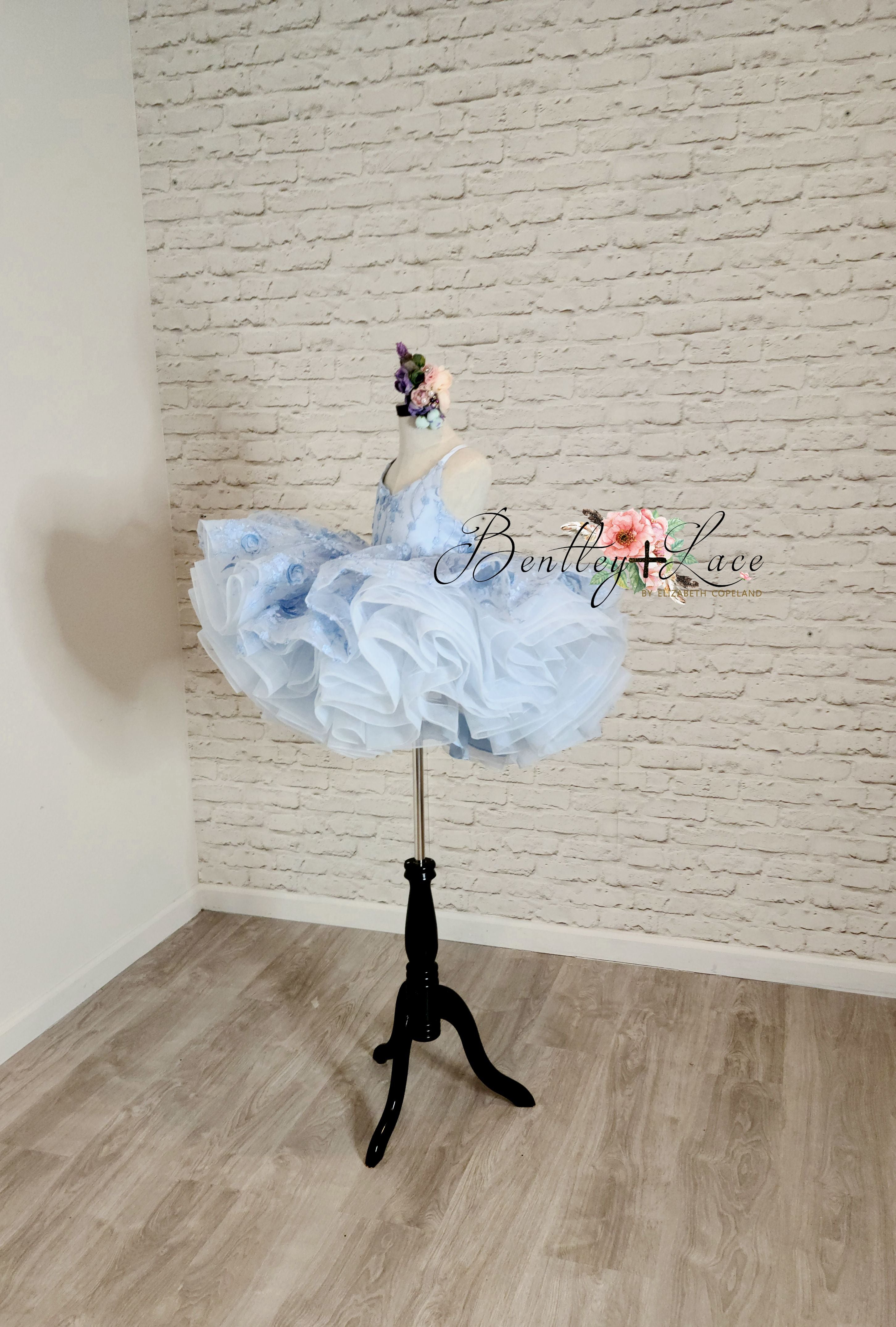 RTS REITRED RENTAL EUC Heavenly- Petal Length Gown ( 4 Year - Petite 5 Year)