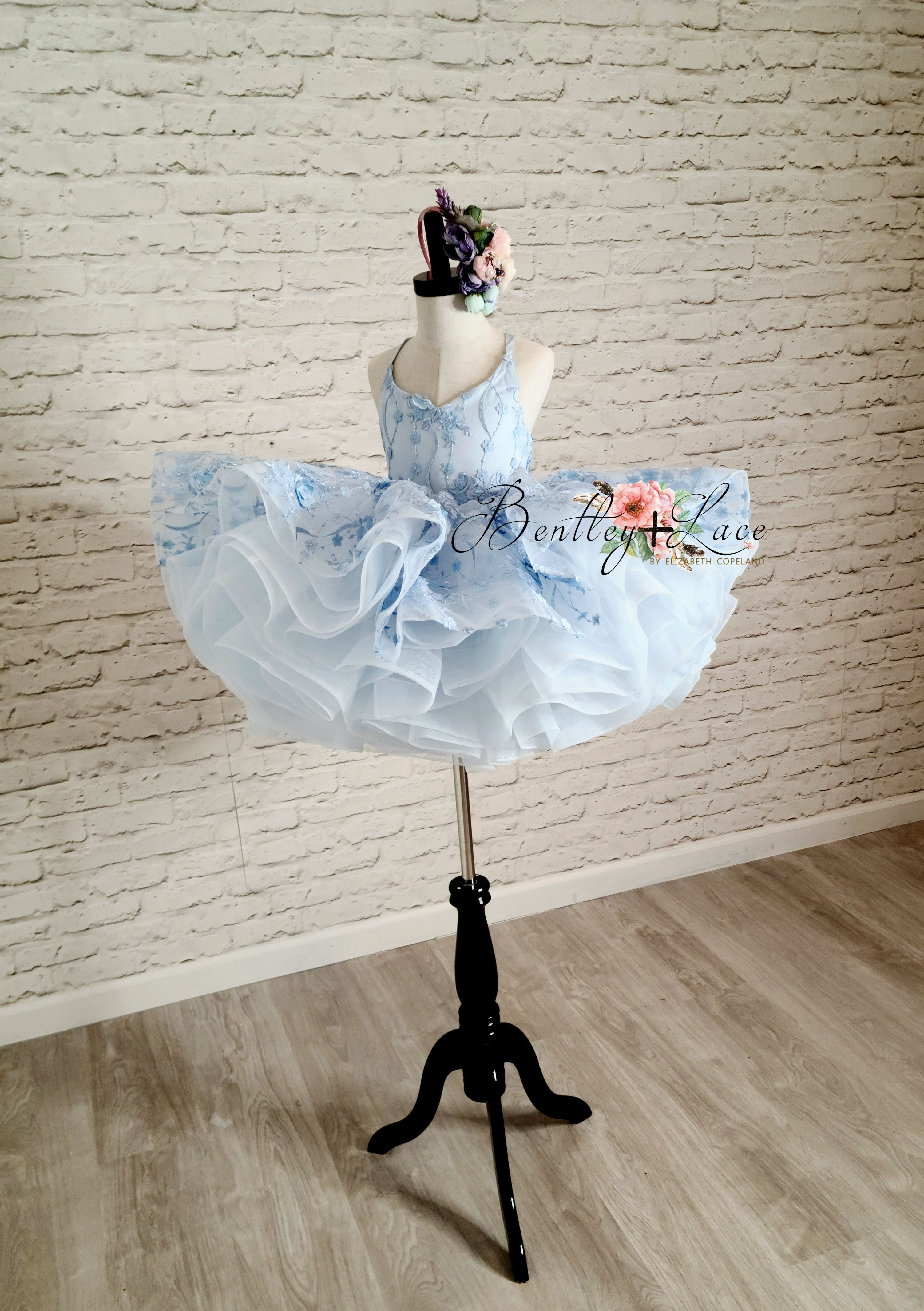 RTS REITRED RENTAL EUC Heavenly- Petal Length Gown ( 4 Year - Petite 5 Year)