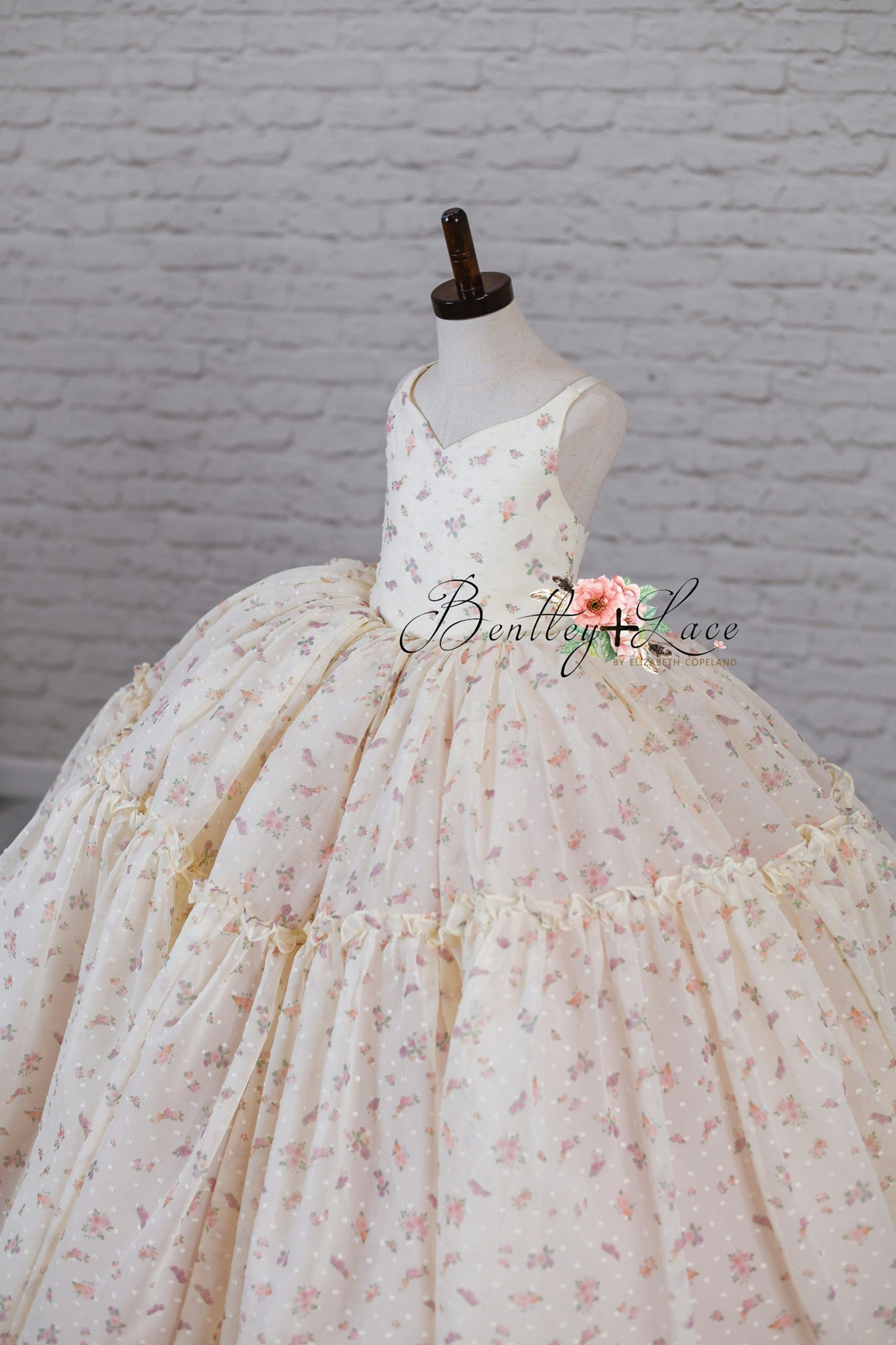 Jardin De Fleurs- floor length - ivory floral (5-6 year)