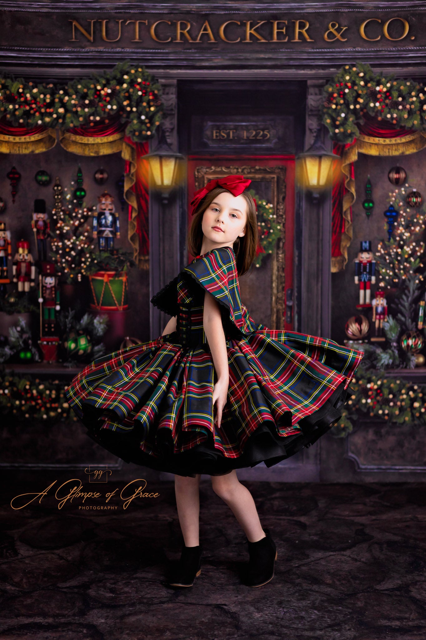 Couture gown rental: "Darling Plaid" Set Petal Length Dress ( 6 Year - Petite 7 Year)