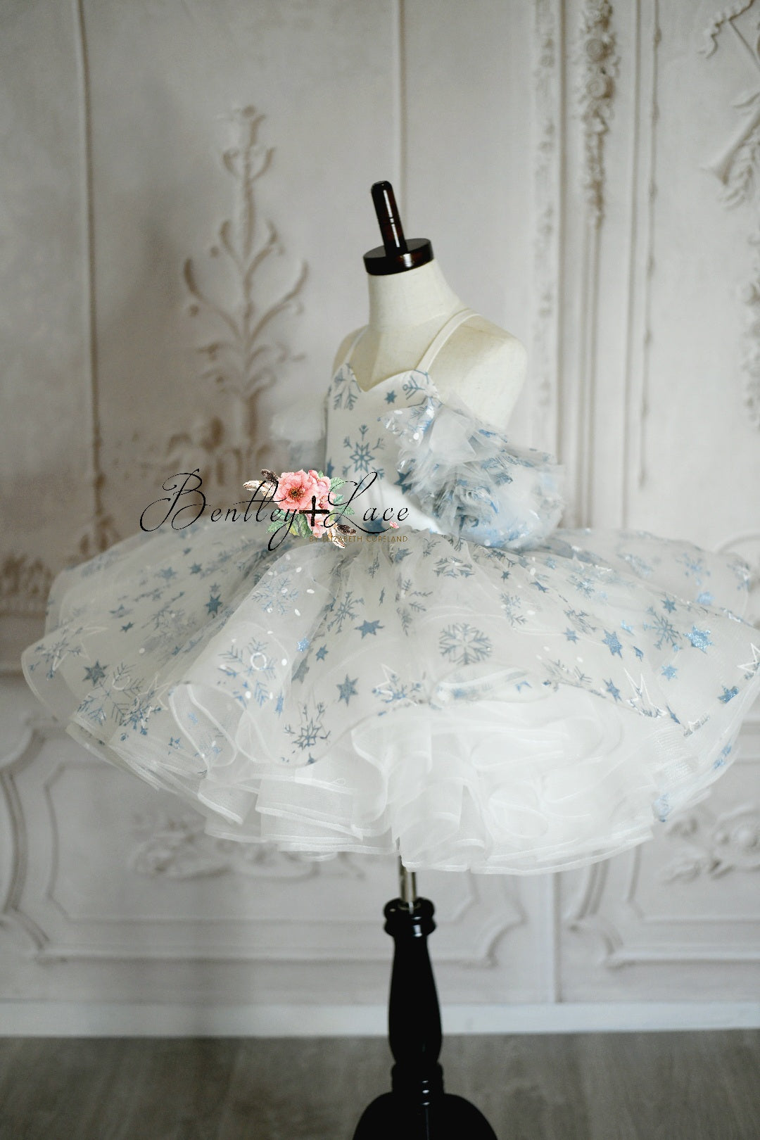 "Snowflake Skies" -Petal Length Dress ( 4 Year - Petite 5 Year)