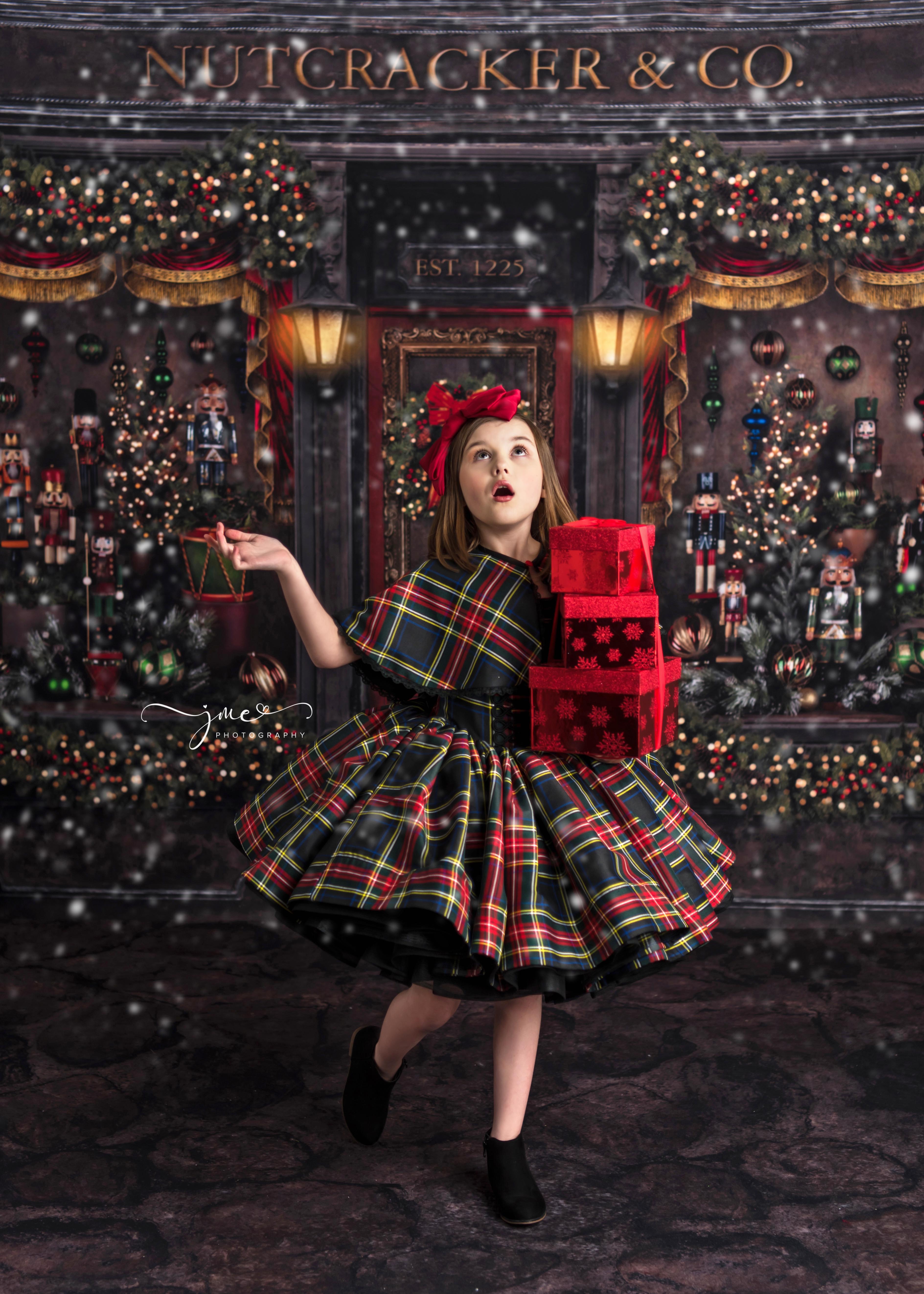 Couture gown rental: "Darling Plaid" Set Petal Length Dress ( 6 Year - Petite 7 Year)