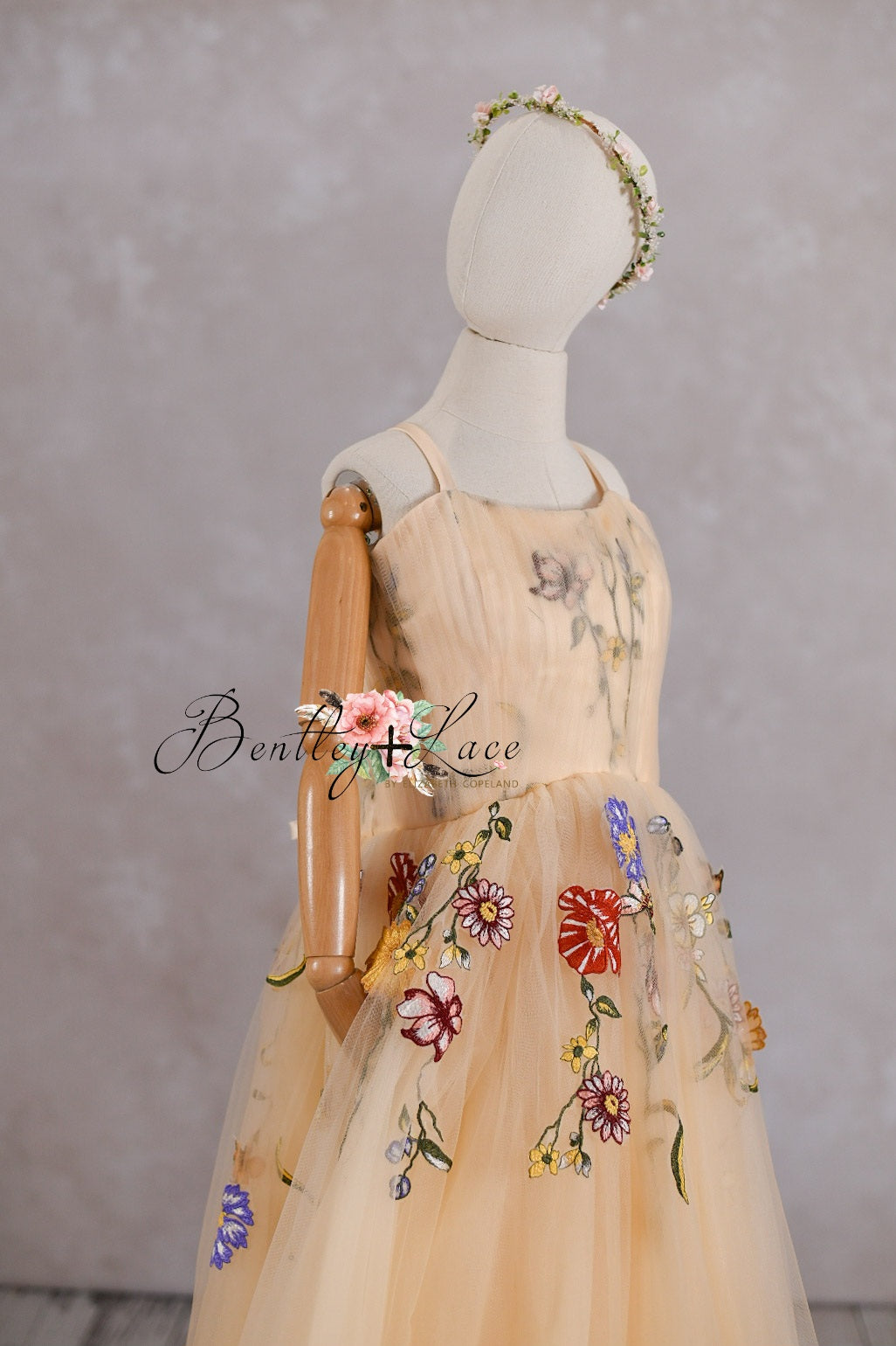 Jessica - Floral tulle Boho + Detach sleeves- (Teen / Adult)