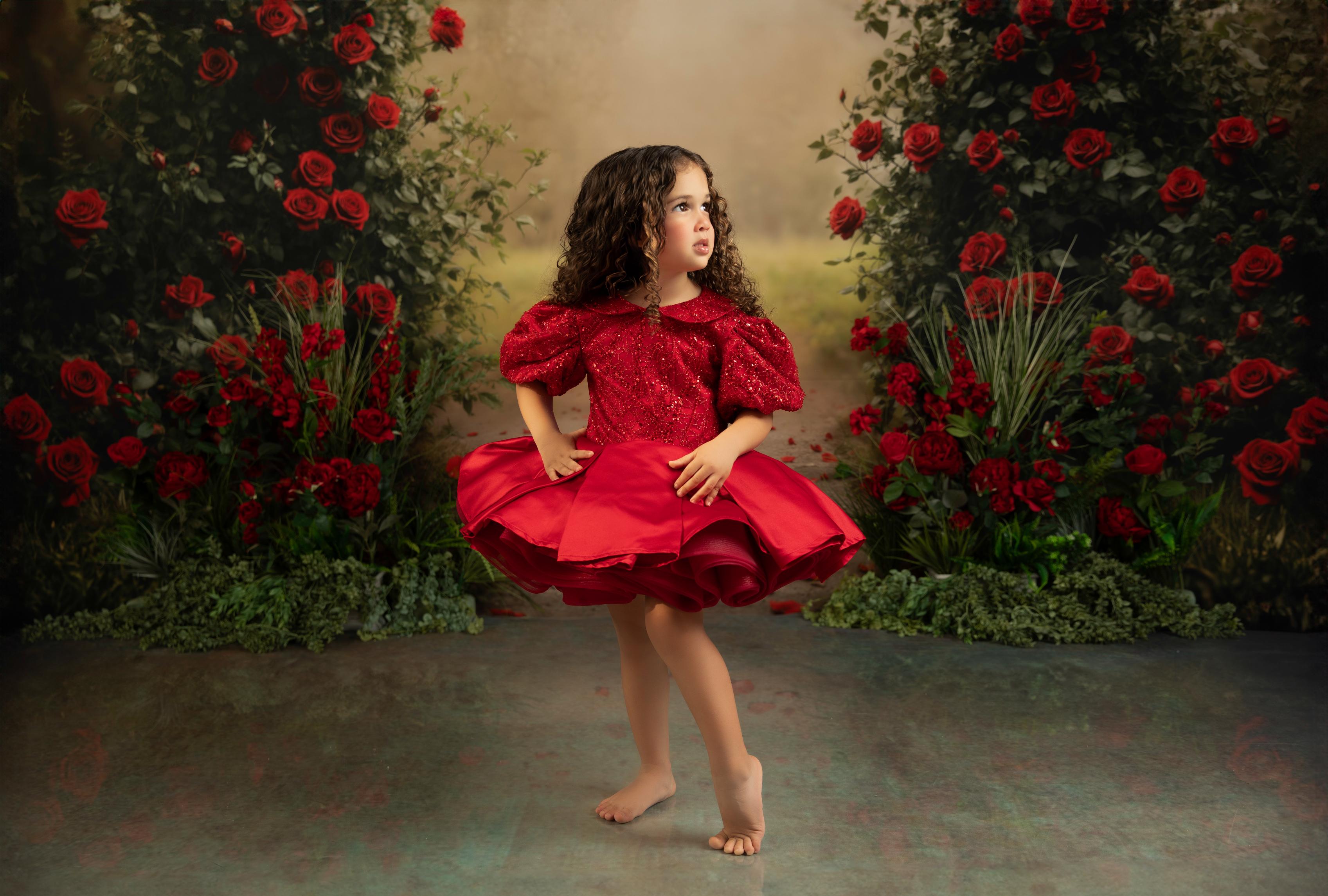 "Scarlet Sparkle" -Petal Length Gown (3-4Year)