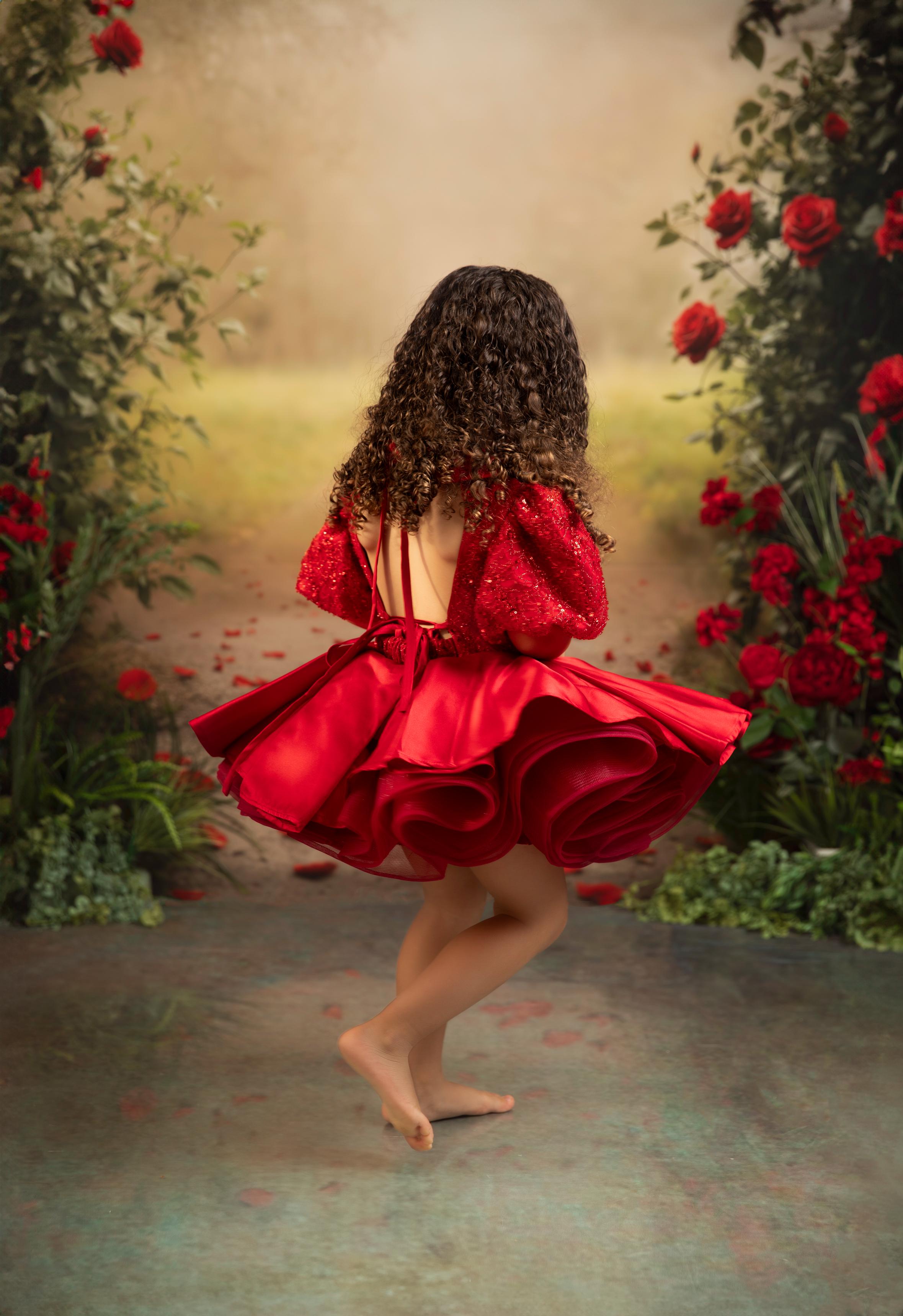 "Scarlet Sparkle" -Petal Length Gown (3-4Year)