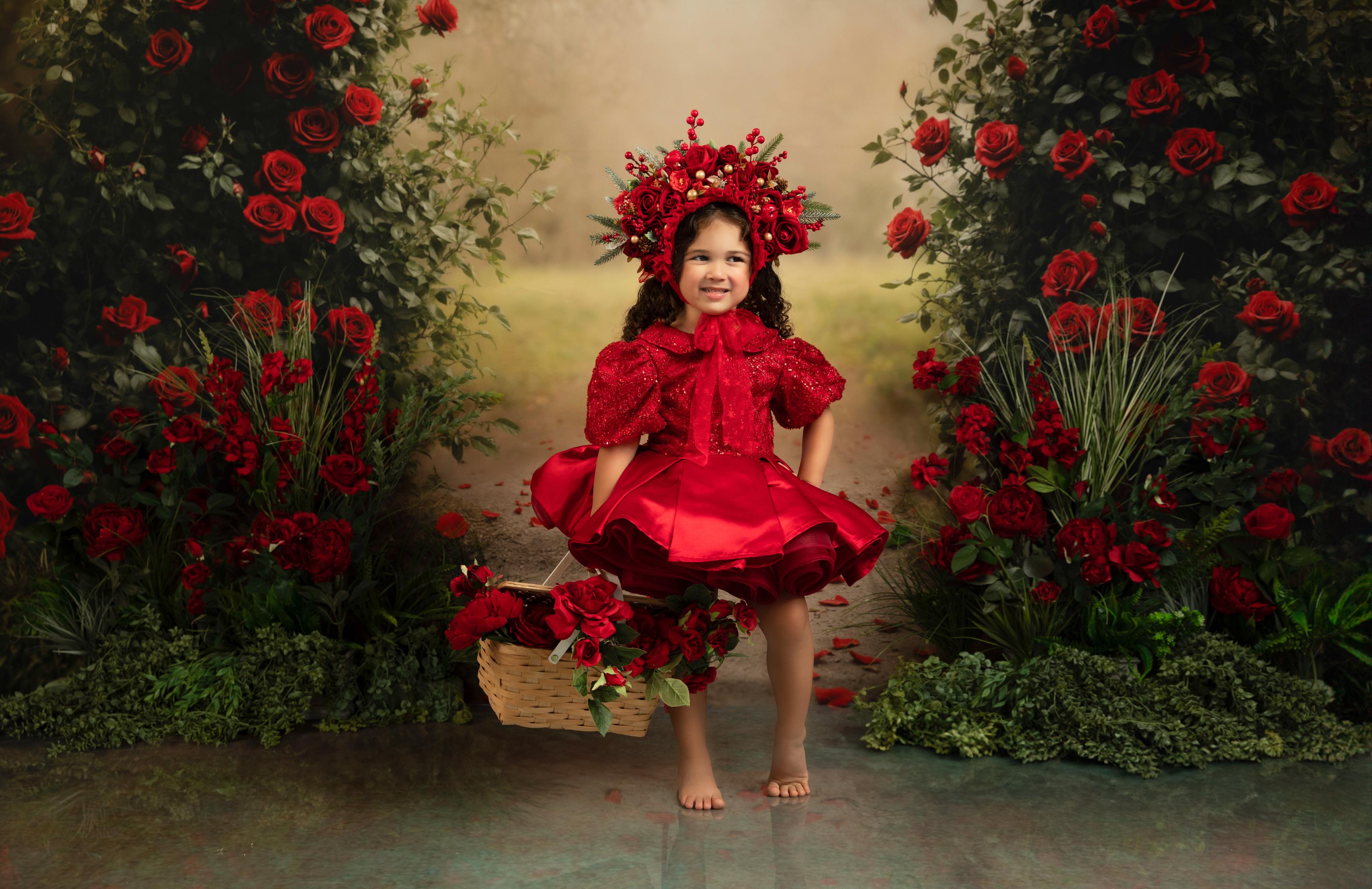 "Scarlet Sparkle" -Petal Length Gown (3-4Year)