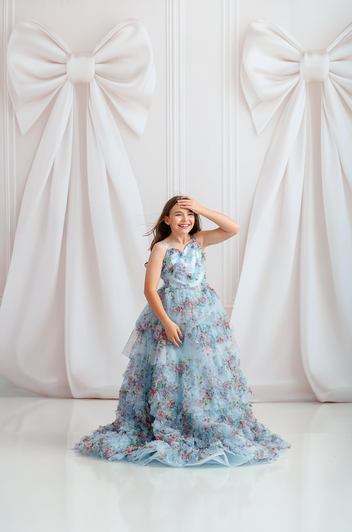 Lightweight floral blue dress with elastic waistband for flexible fit

