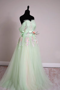 retired rental euc -"Meadow Mist" -   Floor length dress  ( Adult size 4 - Adult size 8)