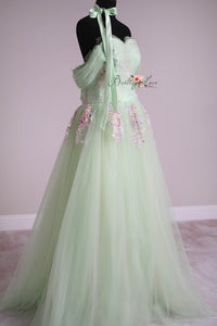 retired rental euc -"Meadow Mist" -   Floor length dress  ( Adult size 4 - Adult size 8)