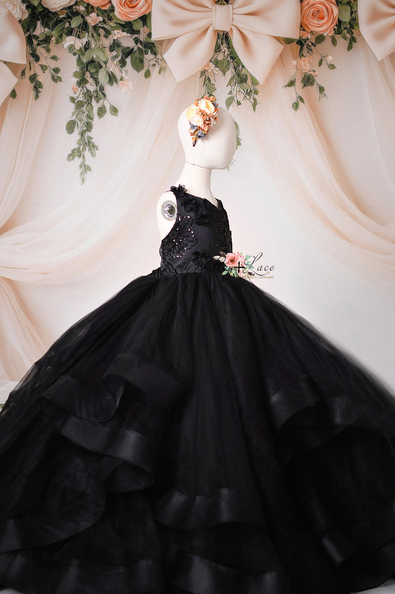 Elegant Seraphina Grace Dress – Luxury Couture for Photoshoots & Events


