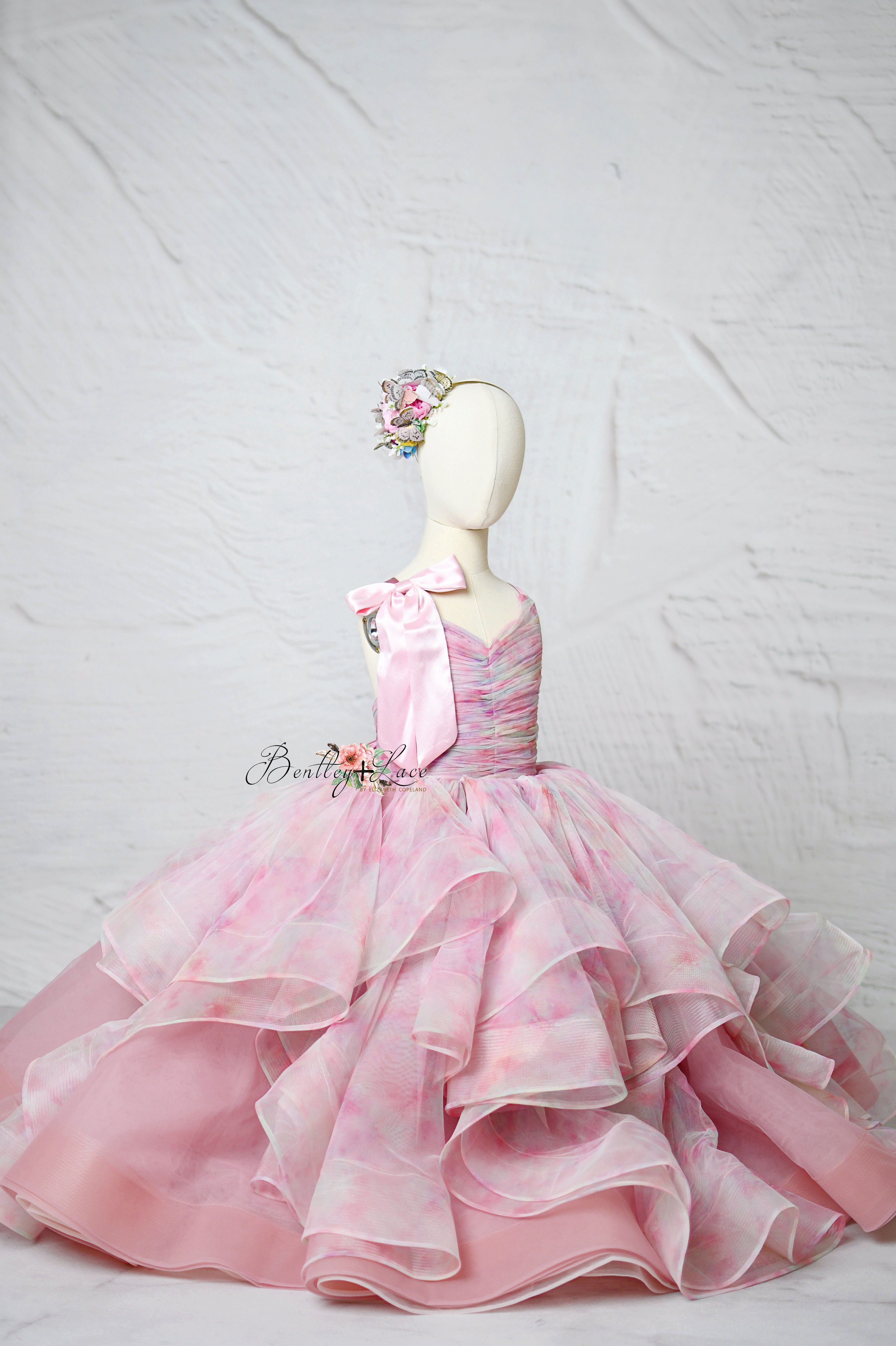 Pastel Clouds Dress – Customizable Girls Pastel Gown with Detachable Tulle Sleeves for Photography & Special Events