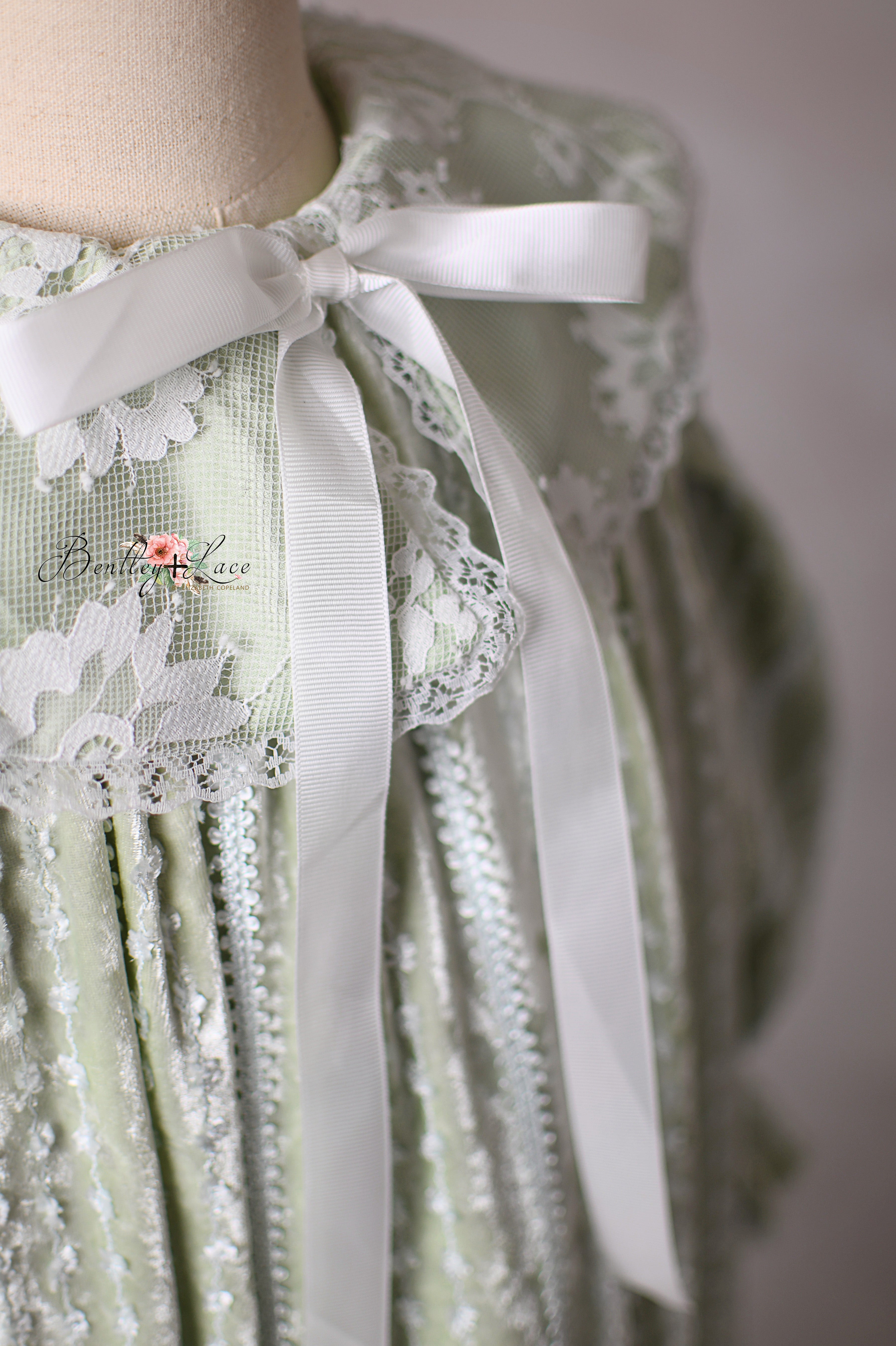 Eleanor’s Dream – Vintage-Inspired Special Occasion & Photo Shoot Dress (Fits 5 to Petite 7 Years)