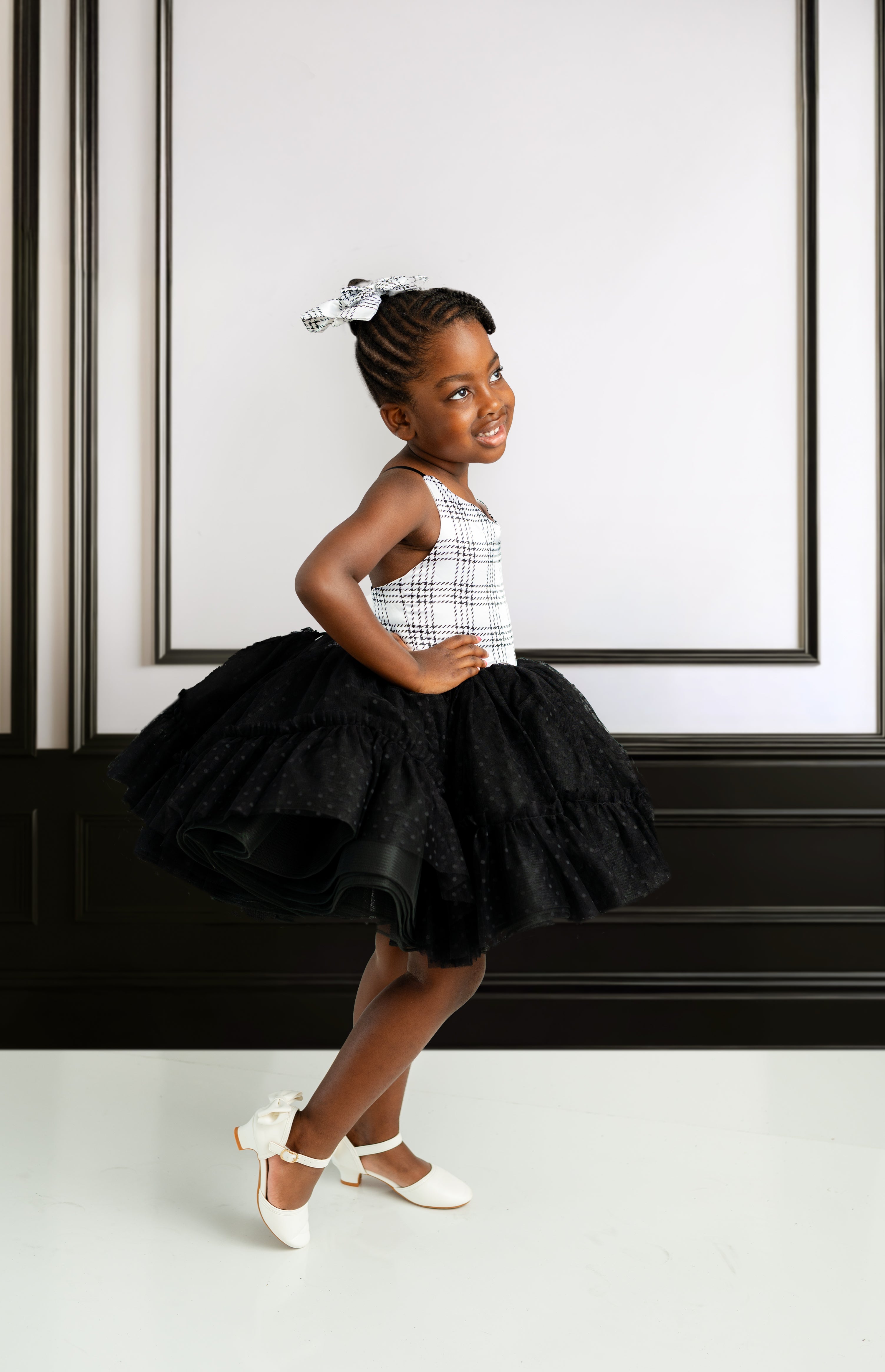 Holiday Magic Petal Cape & Bow Rental 6-7 Years