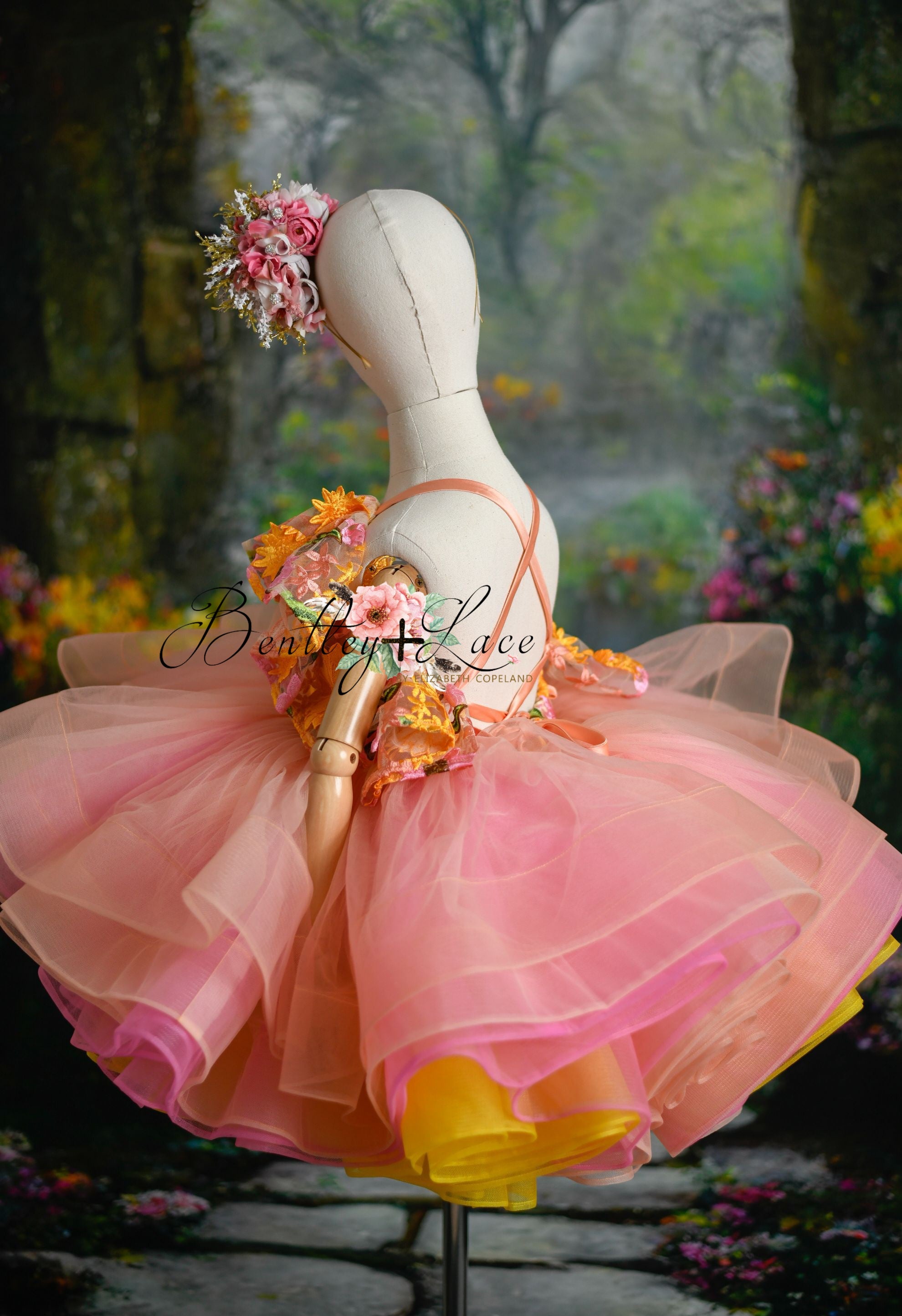 "Wisteria" petal Length Dress ( 4 Year - 6 Year)