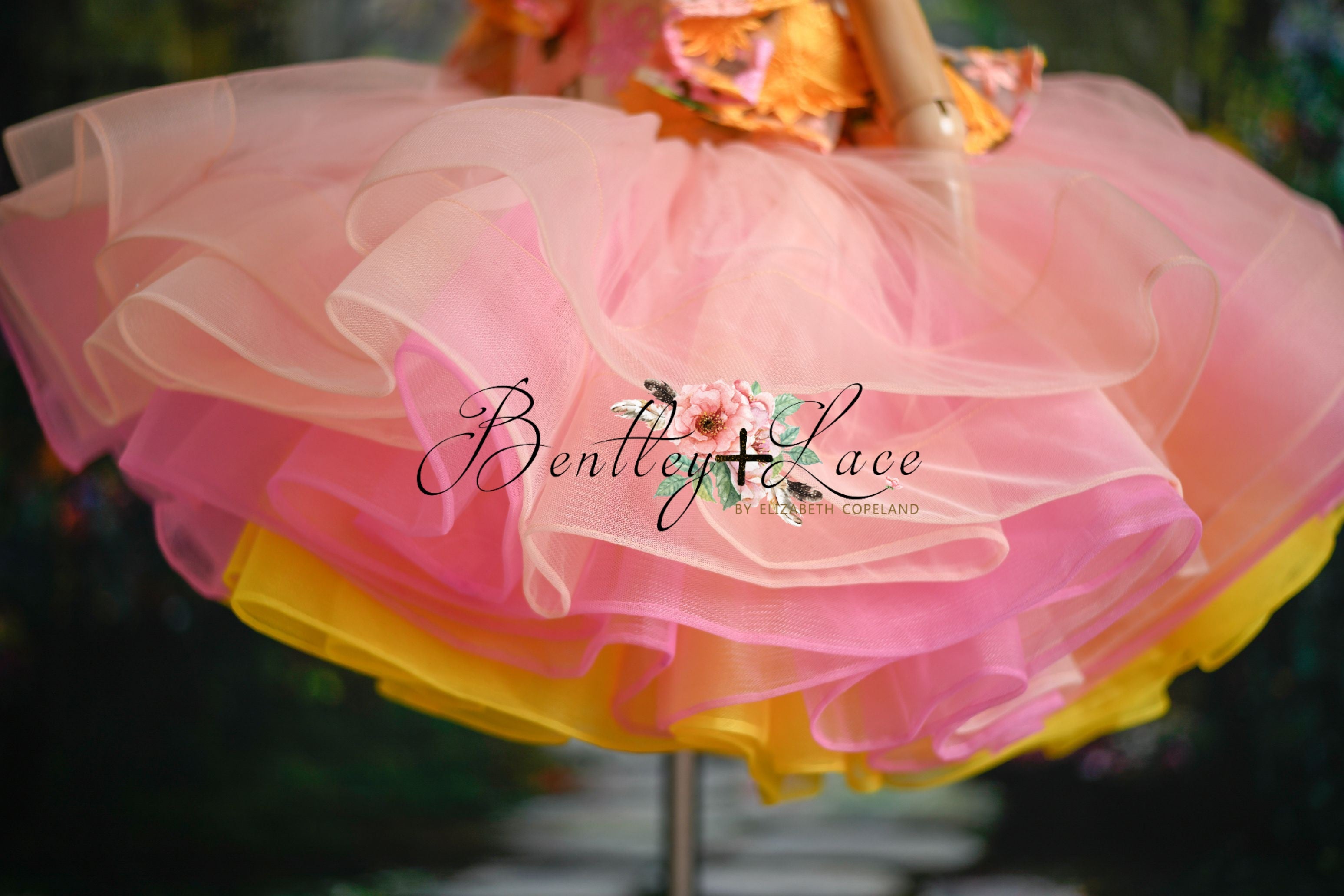 "Wisteria" petal Length Dress ( 4 Year - 6 Year)