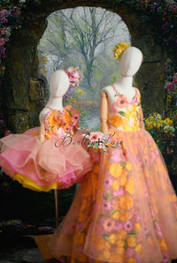 EUC "Wisteria" petal Length Dress ( 4 Year - 6 Year)