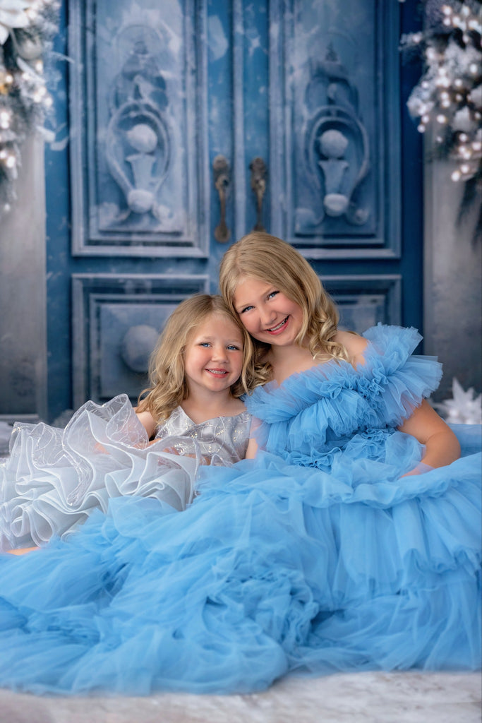 blue gowns, sister dresses, matching dresses, holiday gowns, dream dress sessions, photography christmas sessions, gowns for photography. children's rental gowns, barbie inspired gowns, barbie inspired dress