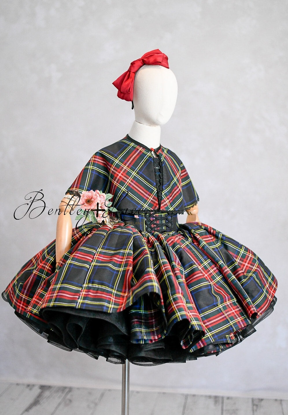Couture gown rental: "Darling Plaid" Set Petal Length Dress ( 6 Year - Petite 7 Year)