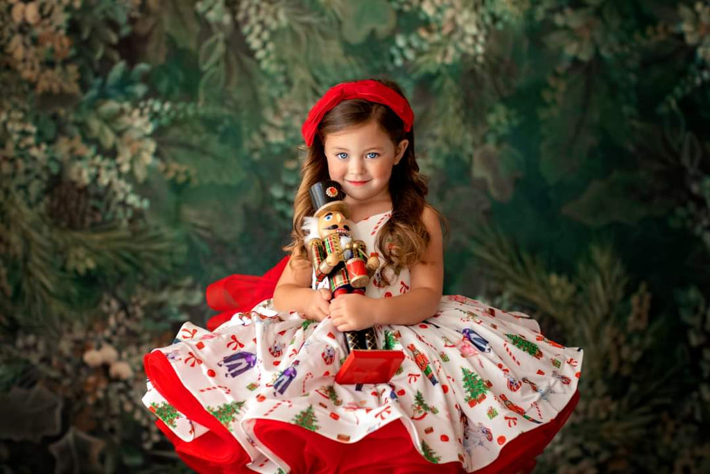 couture gown rental -  Holiday couture gown rental -perfect for photography sessions using babydream backdrops and other fine art drops.