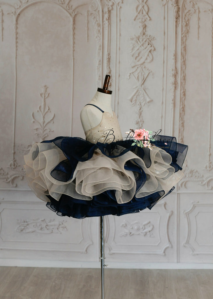 Retired rentaleuc "Celeste" champagne & Navy- petal length dress ( 4 Year - Petite 5 Year)