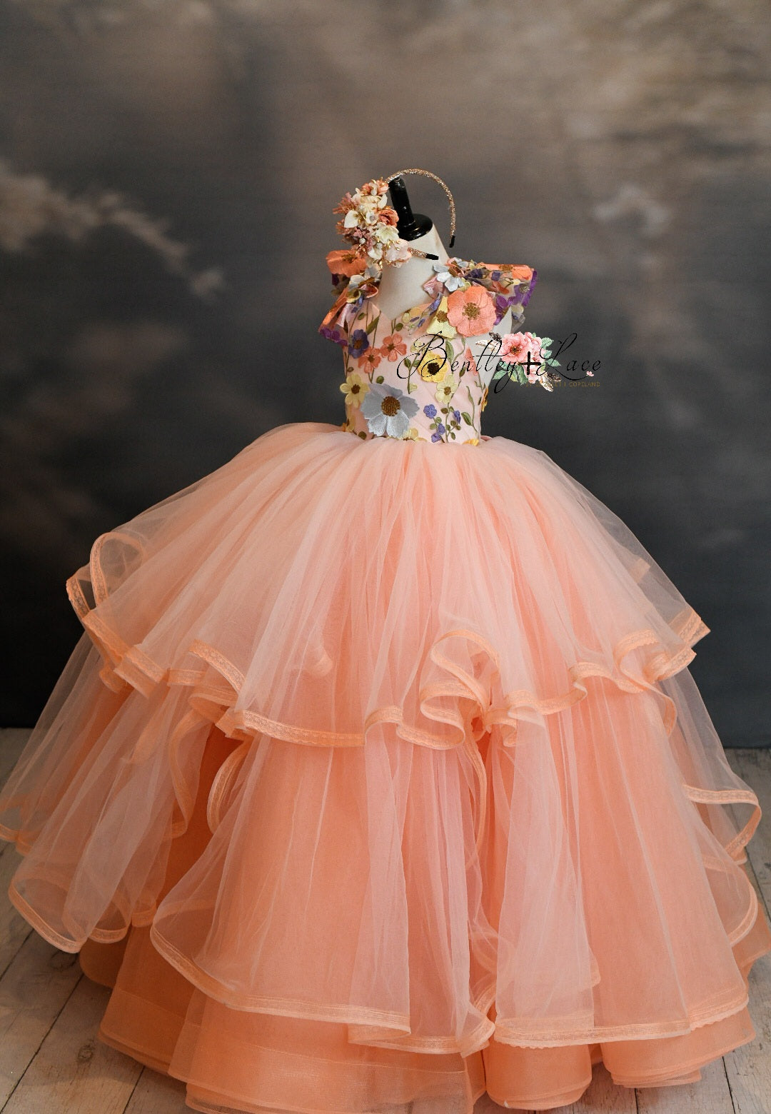 Pretty peach outlet dresses